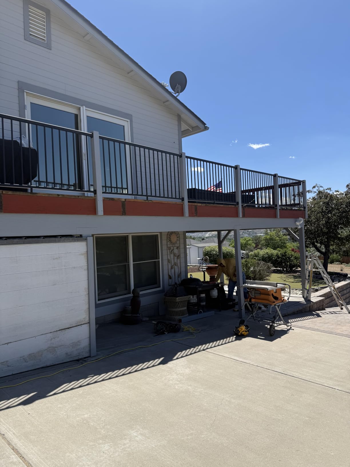Weatherables 36 in. H x 6 ft. W Stanford Deck Railing Kit - Aluminum Porch & Balcony Railing Kit with Black Powder-Coated Finish, Adjustable Outdoor Hand Rail System customer photo 2