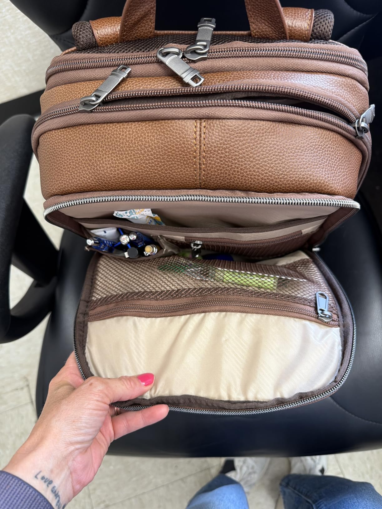 Samsonite Classic Leather Slim Backpack customer photo 2