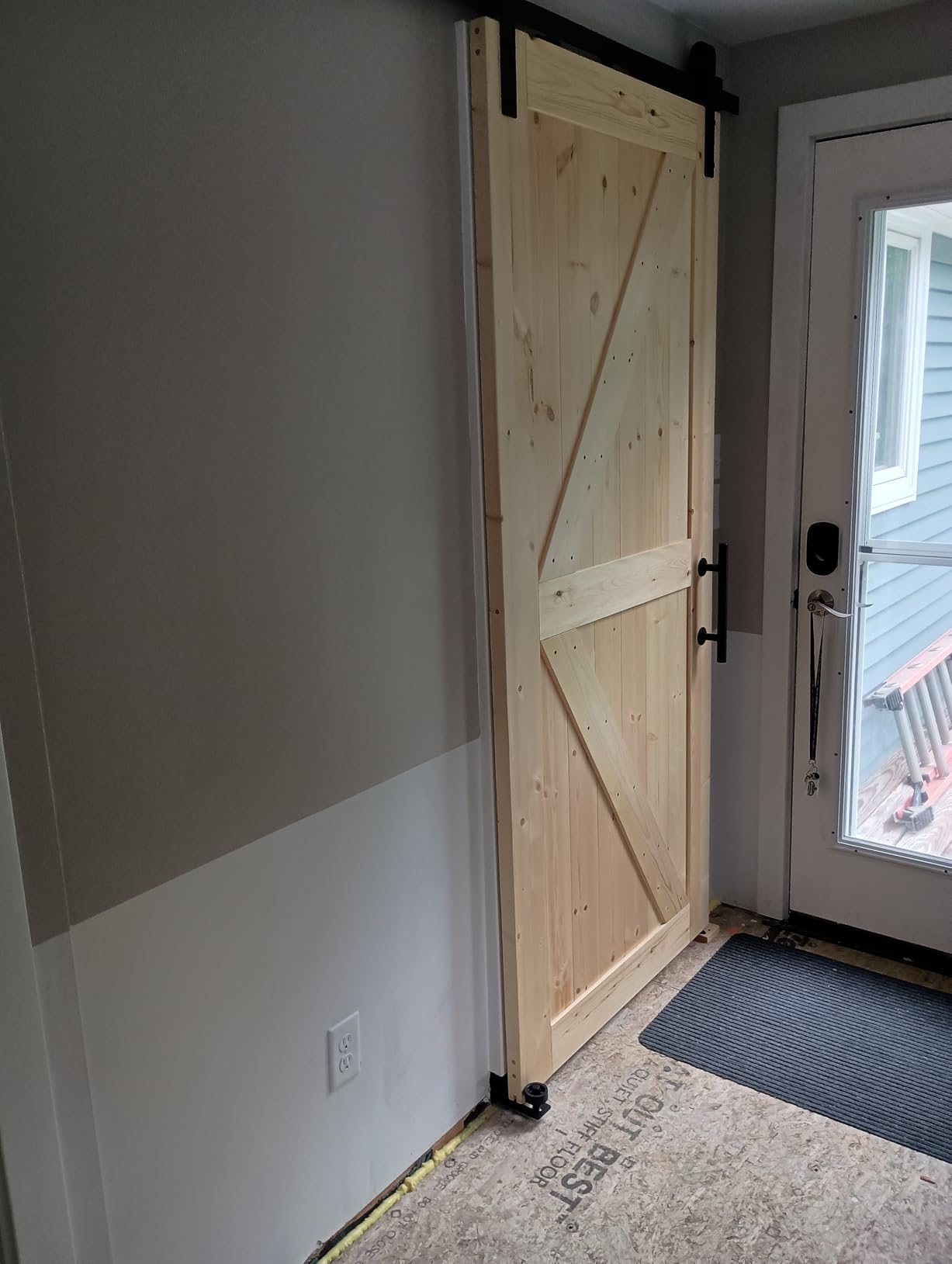 S&Z TOPHAND 36in x 84in Unfinished British Brace Knotty Barn Door with Sliding Hardware Kit, Solid Wood, Sliding Door, Double Surfaces, Simple Assembly Required customer photo 2