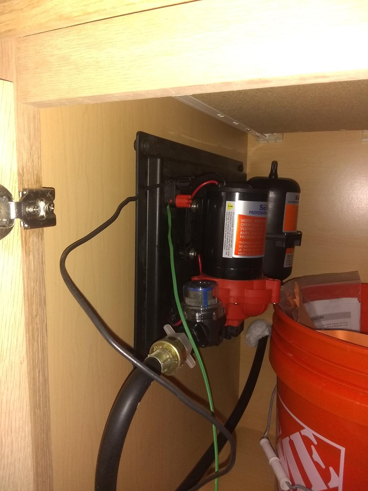 SEAFLO 33-Series Water Pump and Accumulator Tank System - 12V DC, 3.0 GPM, 45 PSI, 0.2 Gallon Tank - Reduces Cycling For Marine, Boat, RV, Off-Grid Applications- 4-Year Warranty! CE & RoHS Certified customer photo 2