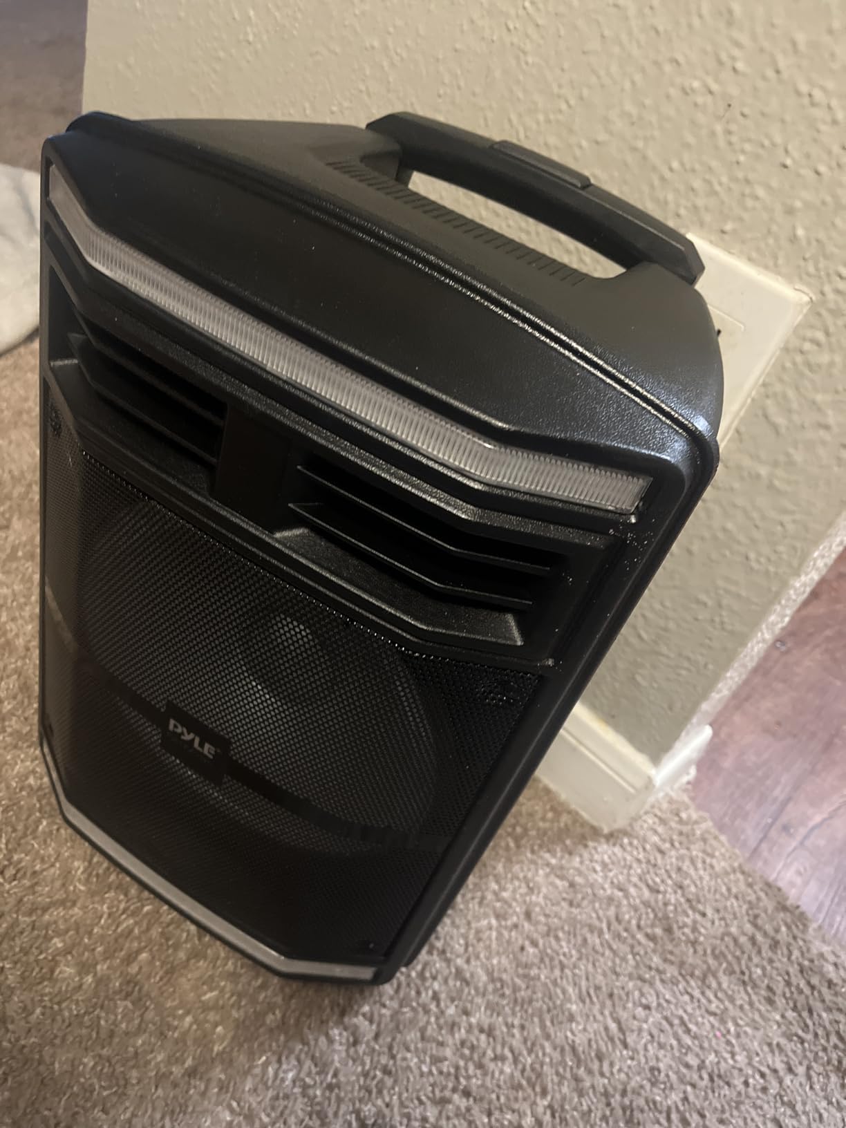 Pyle Portable Bluetooth PA Speaker System - 600W with Rechargeable Battery and Party Lights customer photo 1