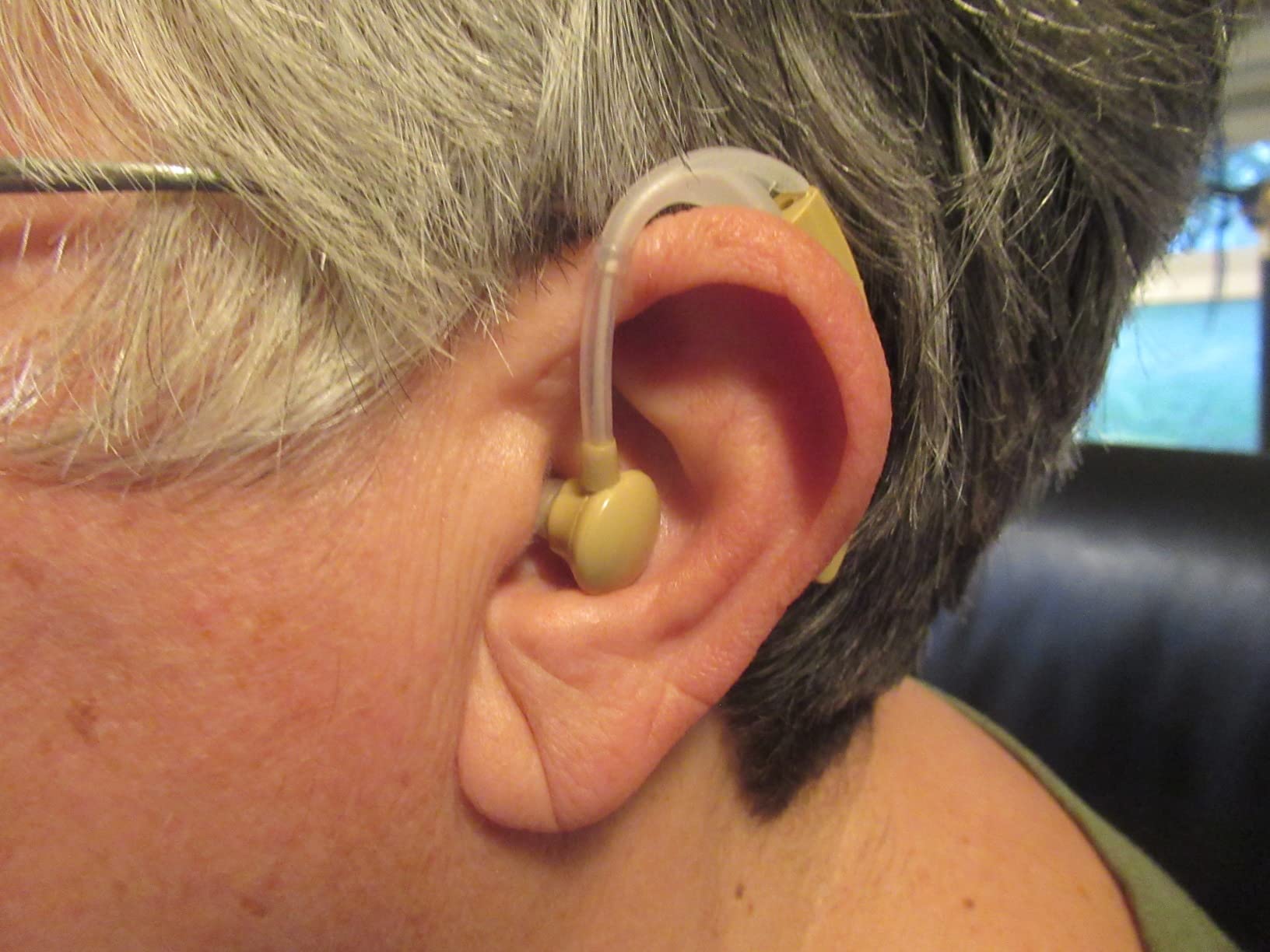 Hearing Aid for Seniors, Noise Cancelling, 500 Hours Per Battery Life | Digital Hearing Amplifier, Hearing Aids, With Adjustable Volume, Hearing Aid Cleaning Brush Included customer photo 2