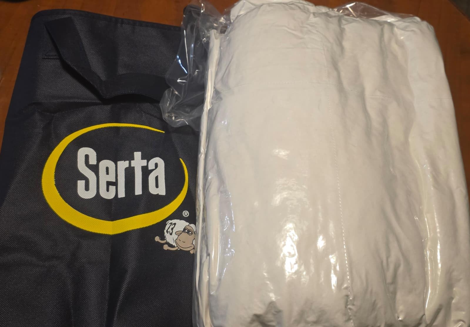 Serta Goose Feather Down Fiber Comforter Queen Size - 100% Cotton Cover Duvet Insert - Hotel Luxury Hypoallergenic Bedding Comforter Extra Warmth 90 x 90 Inch White customer photo 2