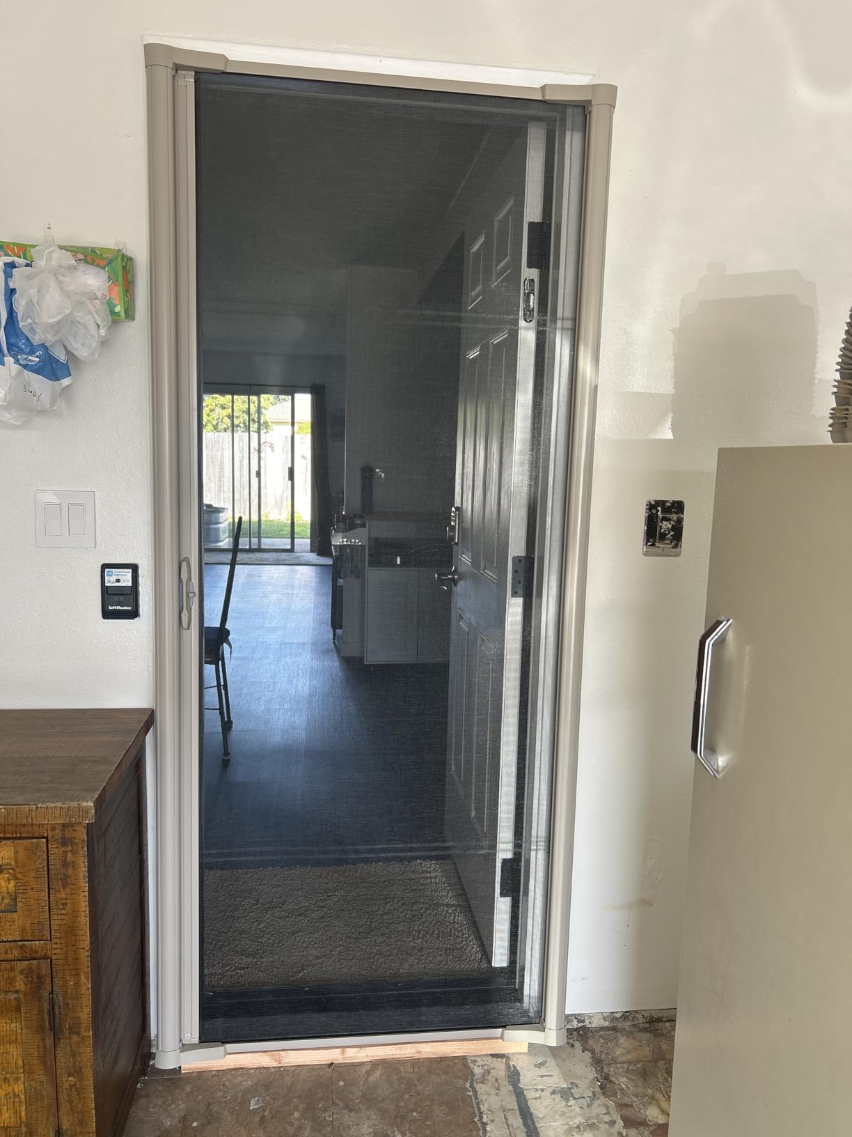 LARSON Brisa Brown Retractable Screen Door EZ-Glide 32-36 in Wide customer photo 2