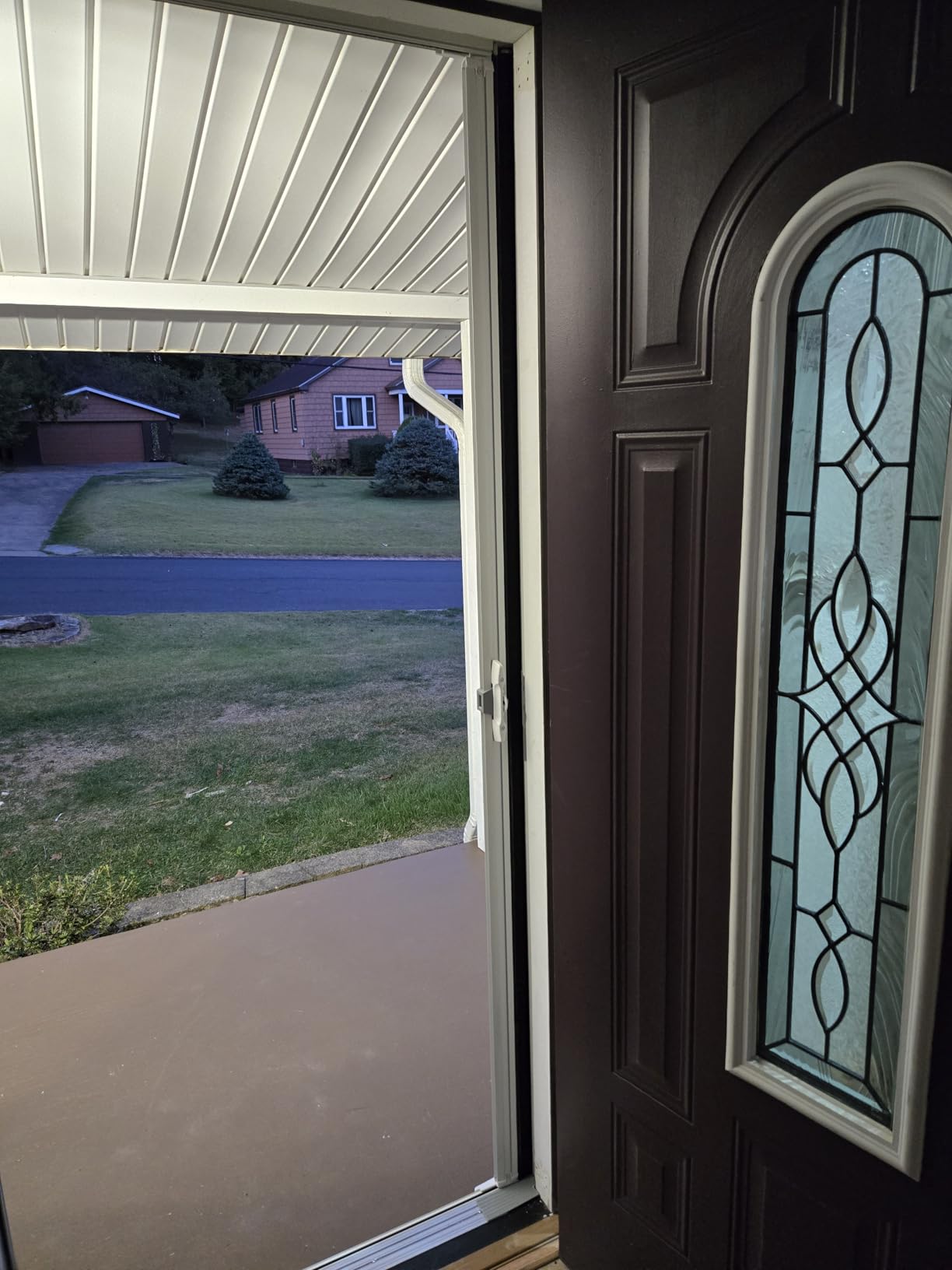 LARSON Brisa Sandstone Retractable Screen Door Thin Mesh 32-36 in Wide | Single, Thin Mesh Screen, High Visibility, Front Doors customer photo 2