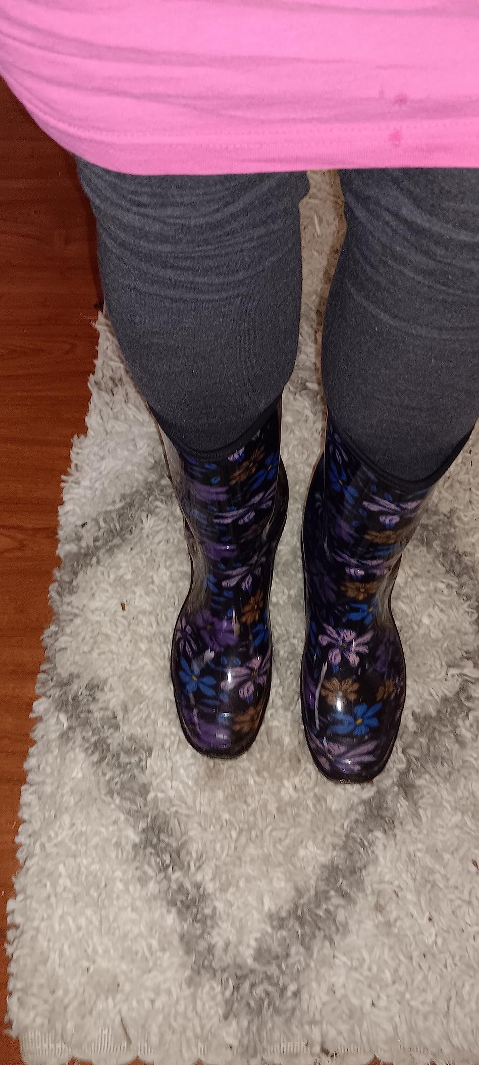 HISEA Women's Rain Boots Waterproof Mid Calf Garden Farm Rubber Boots | Wide Calf Slip-Resistant Rubber Ladies' Boots Lightweight for Garden, Farm, Outdoor Work & Rainy Days customer photo 2