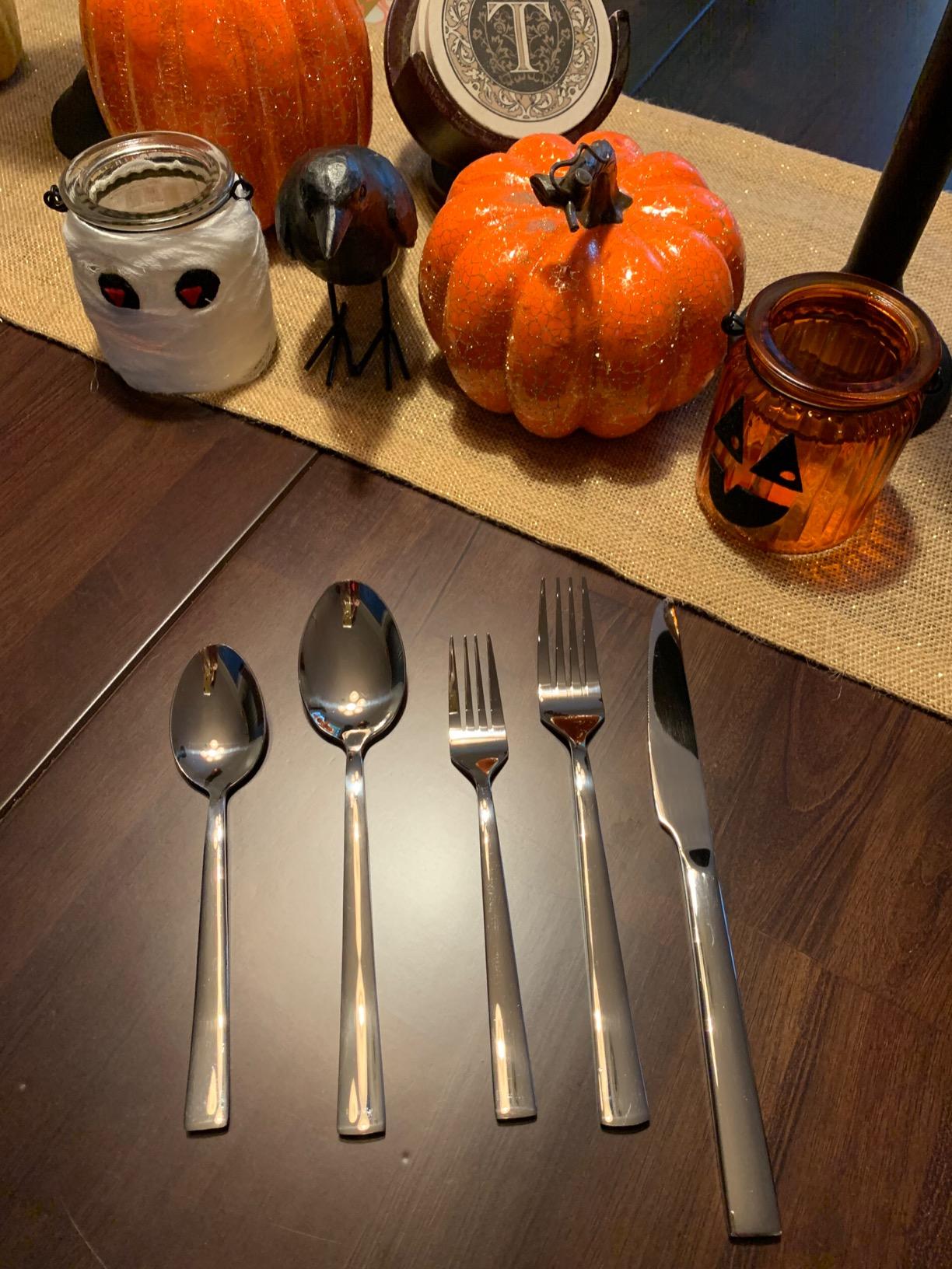 30-Piece Silverware Set, E-far Stainless Steel Flatware Set Service for 6, Modern Tableware Cutlery Set for Home and Restaurant, Square Edge & Mirror Finish, Dishwasher Safe customer photo 2