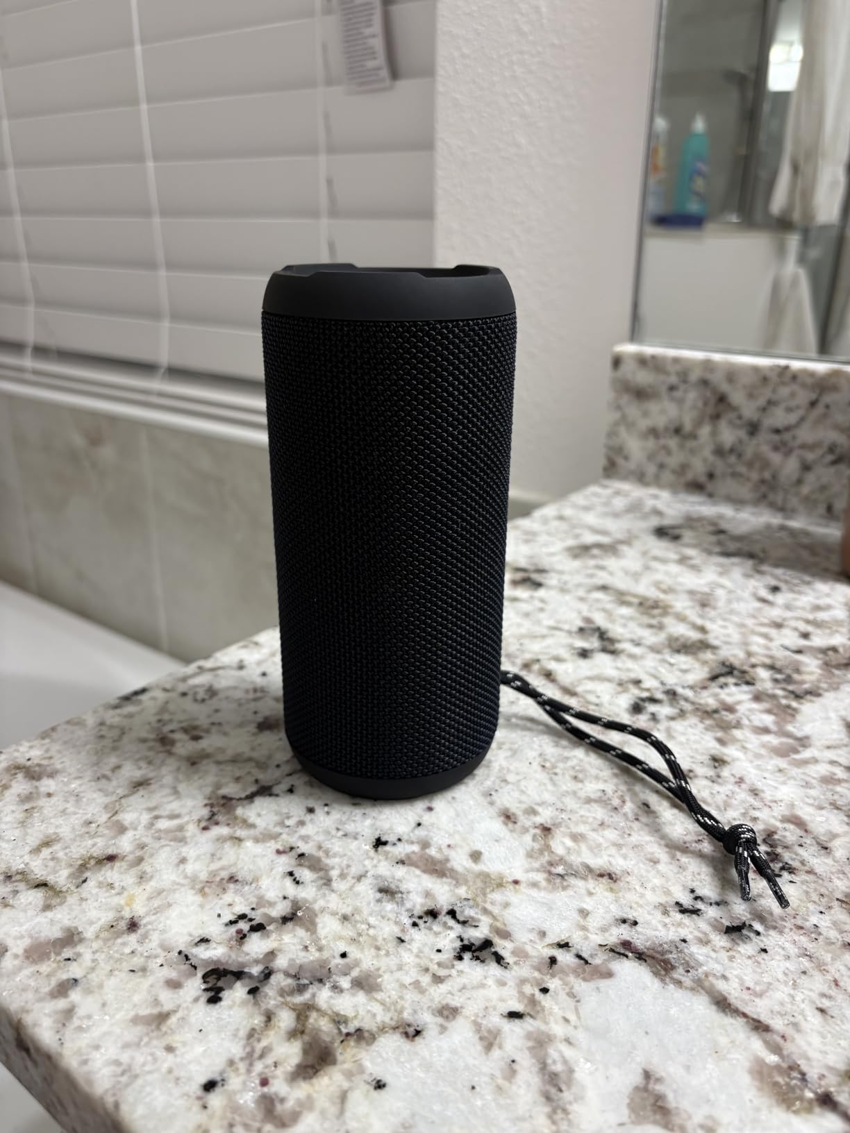 Ortizan Portable Bluetooth Speaker (1st Gen), IPX7 Waterproof, Wireless, Big Sound and Deep Bass, TWS Pairing, 30Hrs of Playtime, for Home/Party/Outdoor/Beach, Birthday Gifts for Men Women - Black customer photo 1