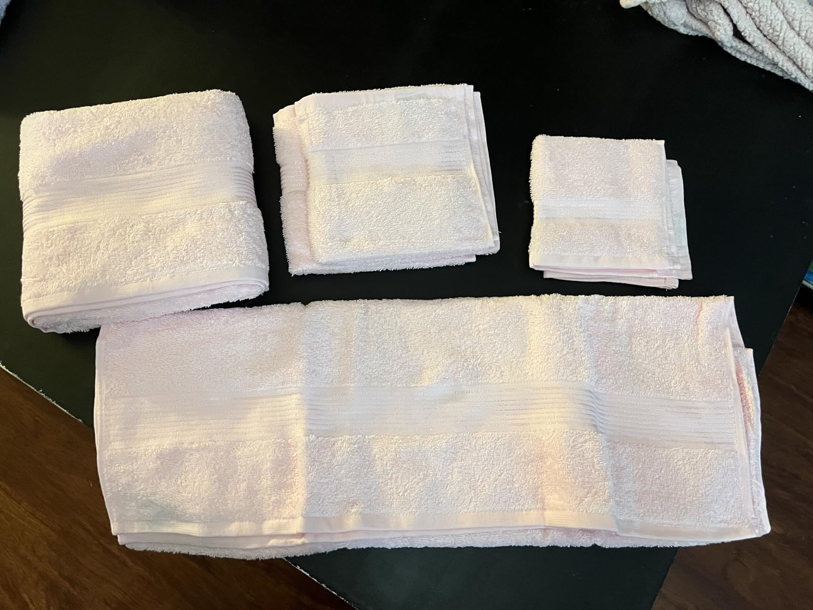 Ultra Soft 6 Pack Cotton Towel Set, Contains 2 Bath Towels 28x55 inch, 2 Hand Towels 16x24 inch & 2 Wash Coths 12x12 inch, Ideal for Everyday use, Compact & Lightweight - Black customer photo 1