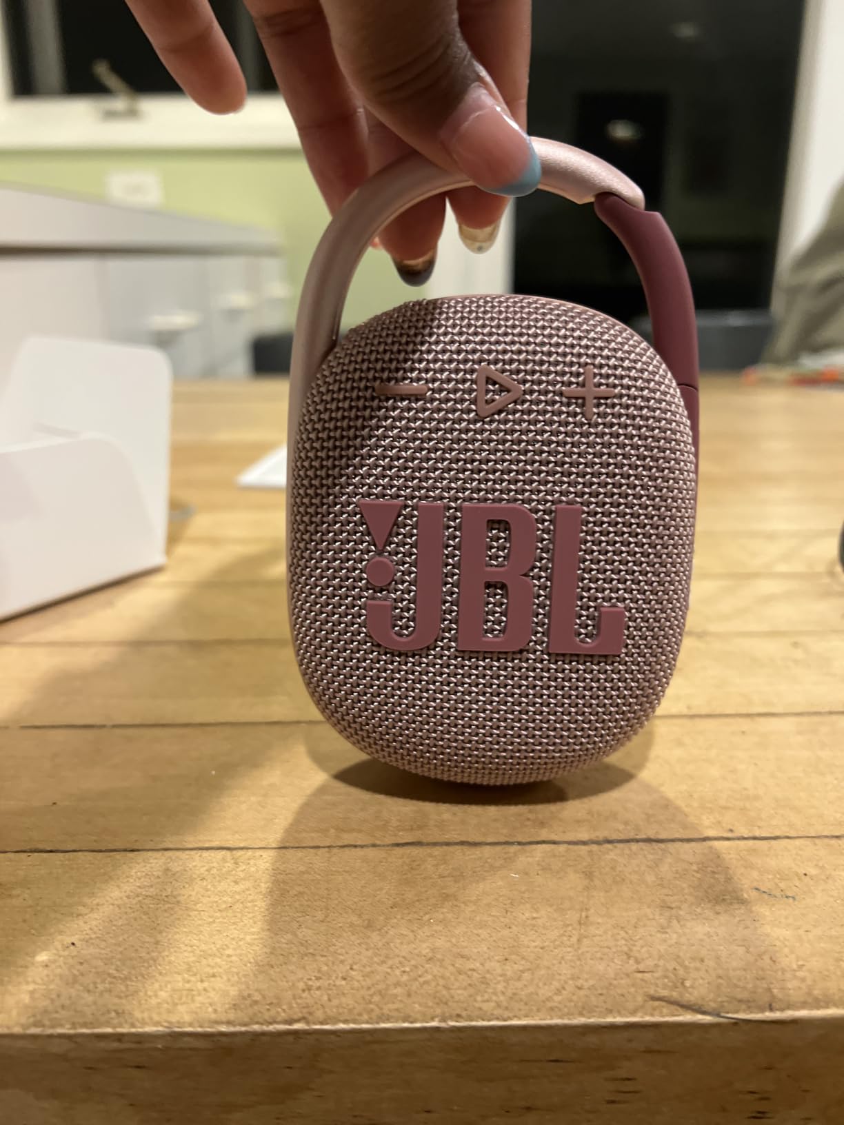 JBL Clip 4, Portable Bluetooth 5.1 Speaker, Waterproof & Dust Resistant, Up to 10 Hours of Play customer photo 2