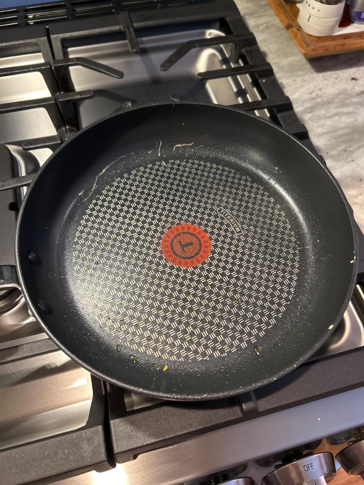 T-Fal Ultimate Hard Anodized Nonstick Fry Pan Set 3 Piece: 8, 10.25, & 12 Inch, Oven Broiler Safe 400F, Kitchen Cookware Set, Pots and Pans Set Non Stick, Frying Pans, Skillets, Dishwasher Safe, Onyx customer photo 1