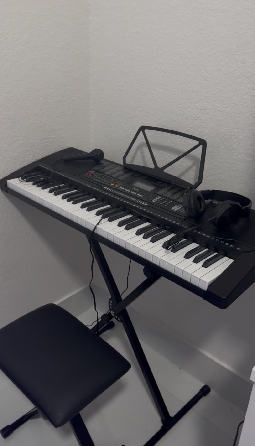 61 Key Portable Electronic Keyboard Piano w/Lighted Full Size Keys, LCD, Headphones, X-Stand, Stool, Music Rest, Microphone, Note Stickers, Built-In Speakers, 3 Teaching Modes customer photo 1