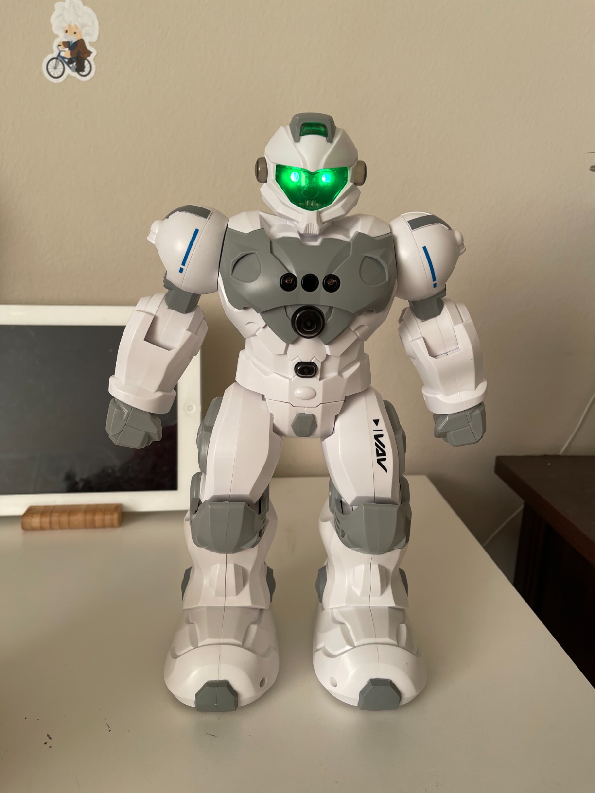 VAV Toys for 6-10 Year Old Boys Girls, Rechargeable Remote Control Robot Toy, Intelligent Programmable RC Robot with 2.4GHz Gesture Sensing, Christmas Birthday Gifts for Kids Age 6 7 8 9 10 customer photo 2
