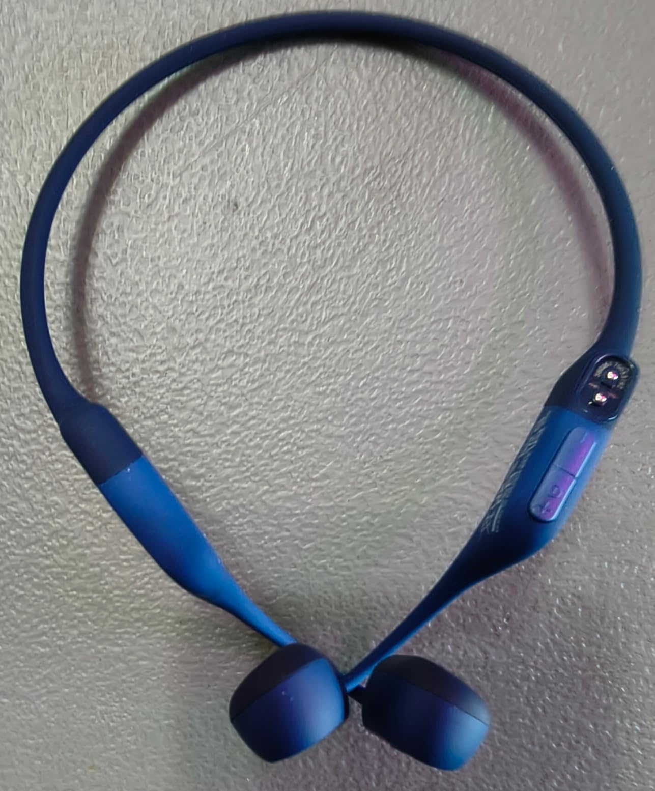 SHOKZ OpenRun (AfterShokz Aeropex) - Open-Ear Bluetooth Bone Conduction Sport Headphones - Sweat Resistant Wireless Earphones for Workouts and Running - Built-in Mic, with Headband customer photo 1