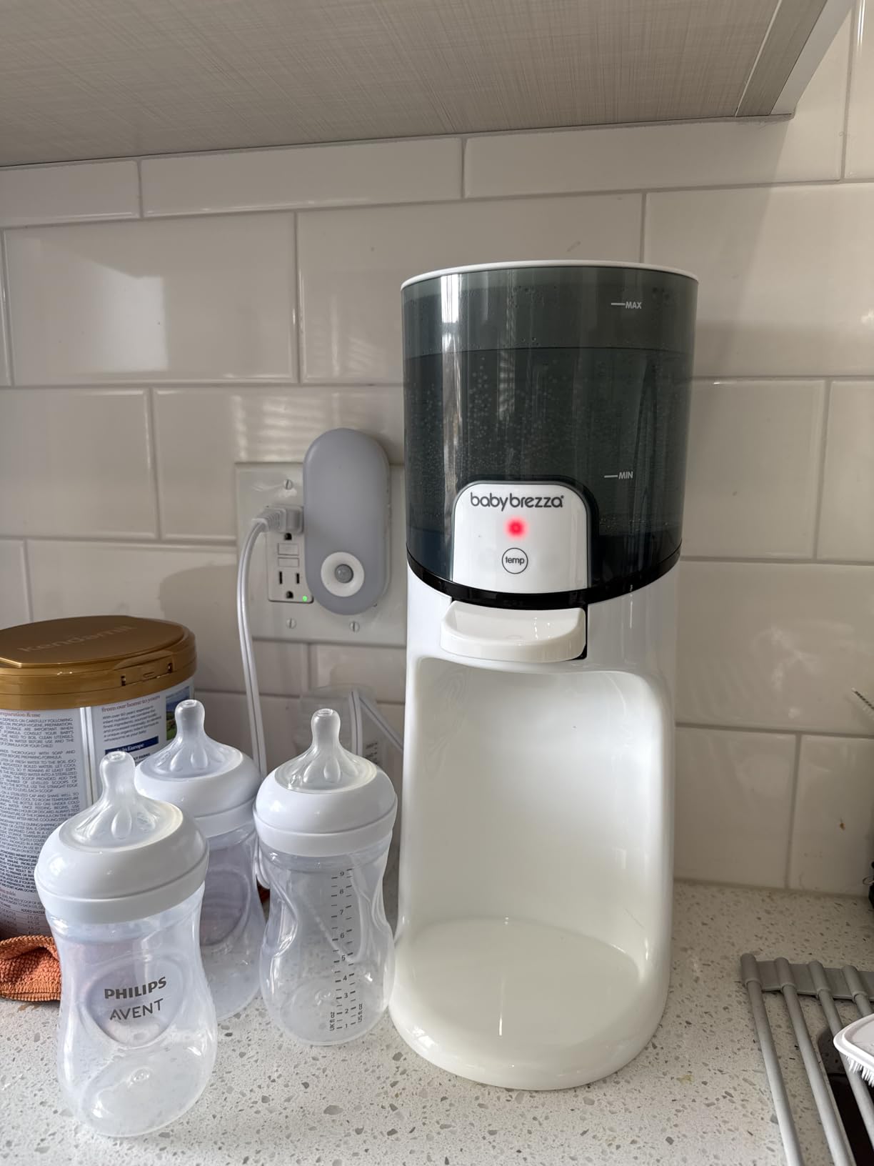 Baby Brezza Instant Baby Bottle Maker with 3 Temperature Settings for Formula Warming, 50oz Tank Capacity, 24/7 Warm Water Dispenser, Electric Kettle Alternative customer photo 2
