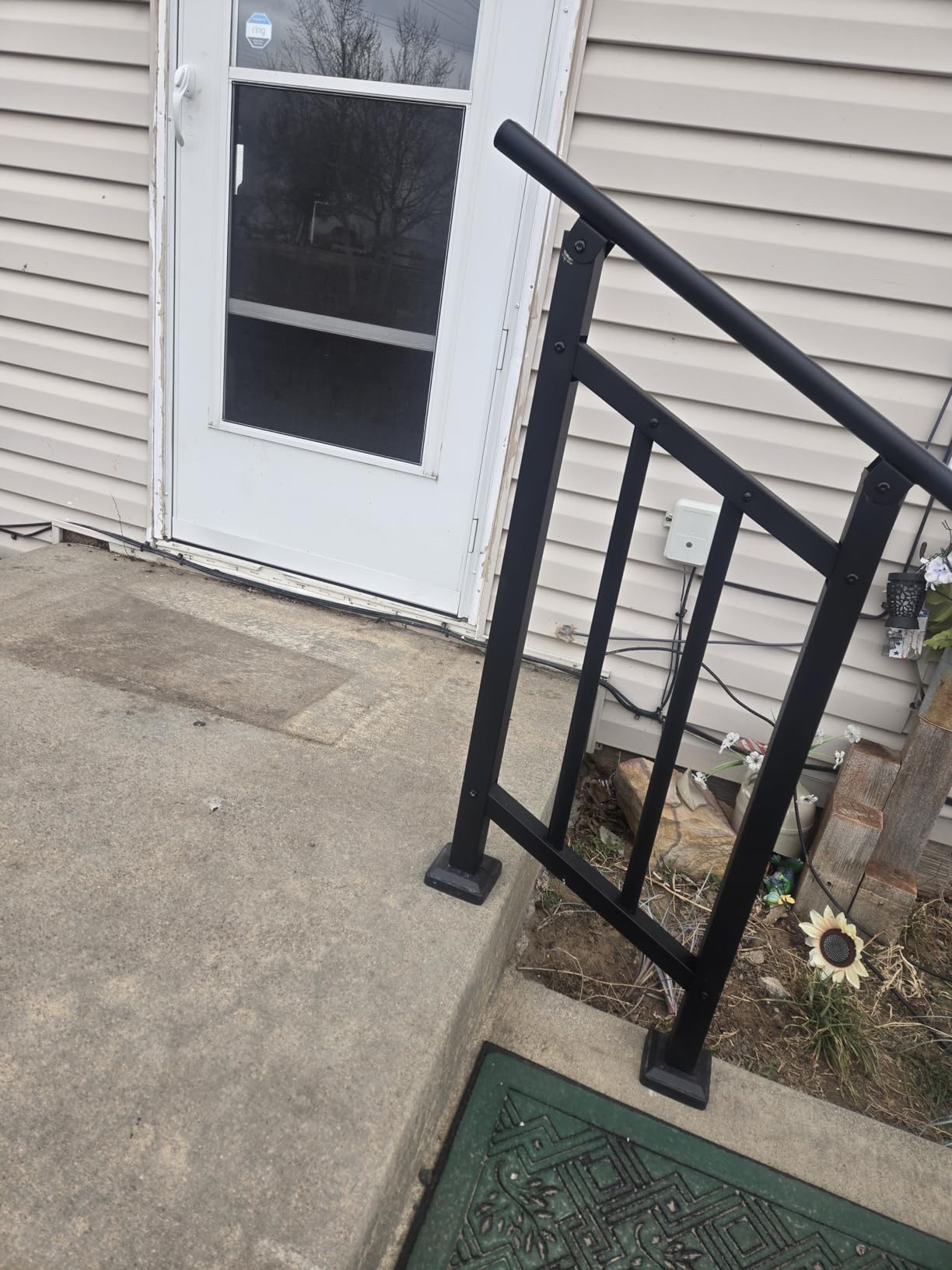 Metty Metal 4-Step Hand Rails for Outdoor Steps with Black Balusters | Sturdy wrought iron handrail for 4-step porches, decks, patios and garage entries; mounts to concrete, brick or wood customer photo 2