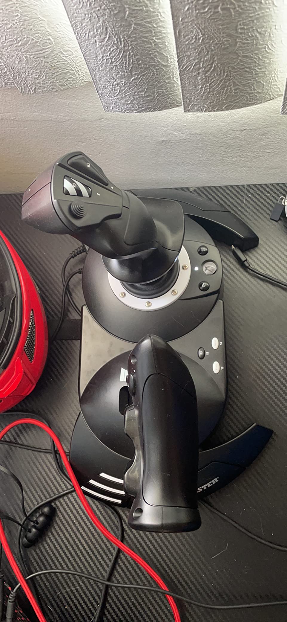Thrustmaster T-Flight Full Kit HOTAS with Rudder Pedals - XBOX & PC | Hall-Effect joystick, 5 axes, 14 mappable buttons, detachable throttle, hat switch, adjustable resistance customer photo 1