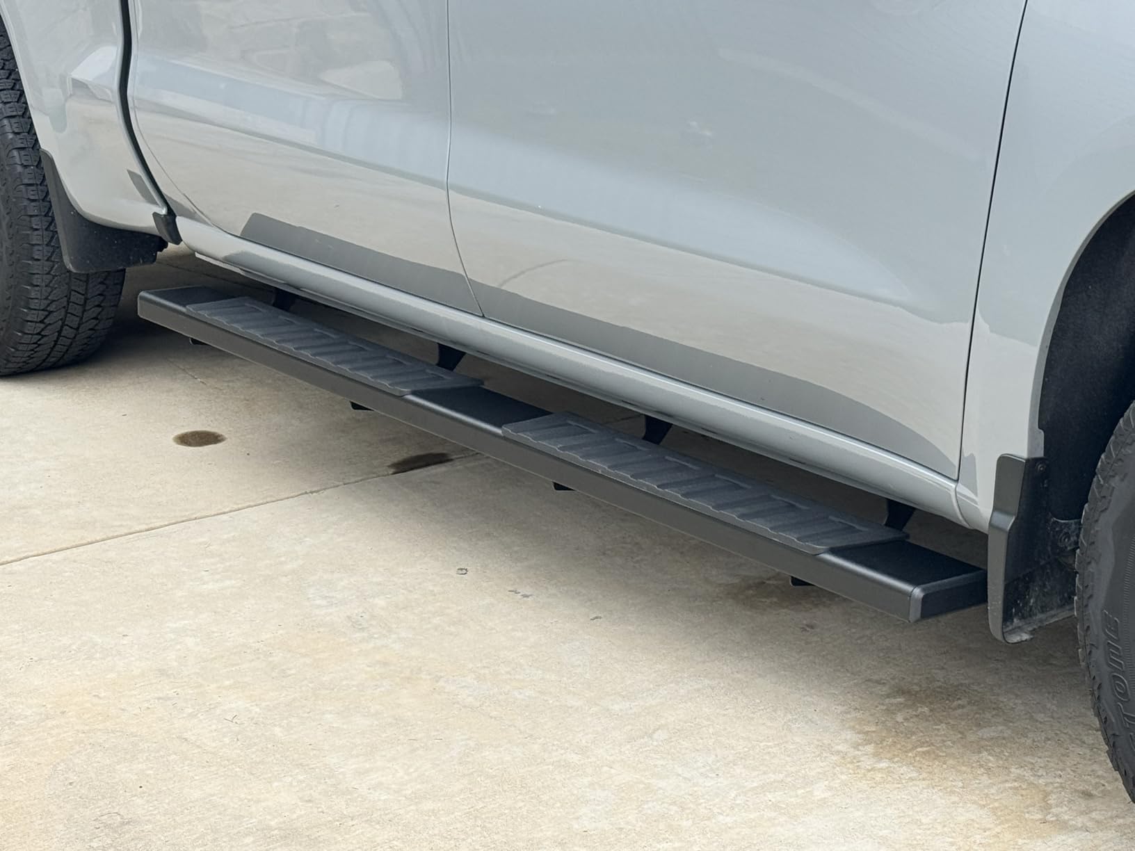 COMNOVA 6 Inches Running Boards Compatible with 2015-2026 Chevrolet Colorado/GMC Canyon Crew Cab, Running Boards & Steps for Colorado (Black) customer photo 1