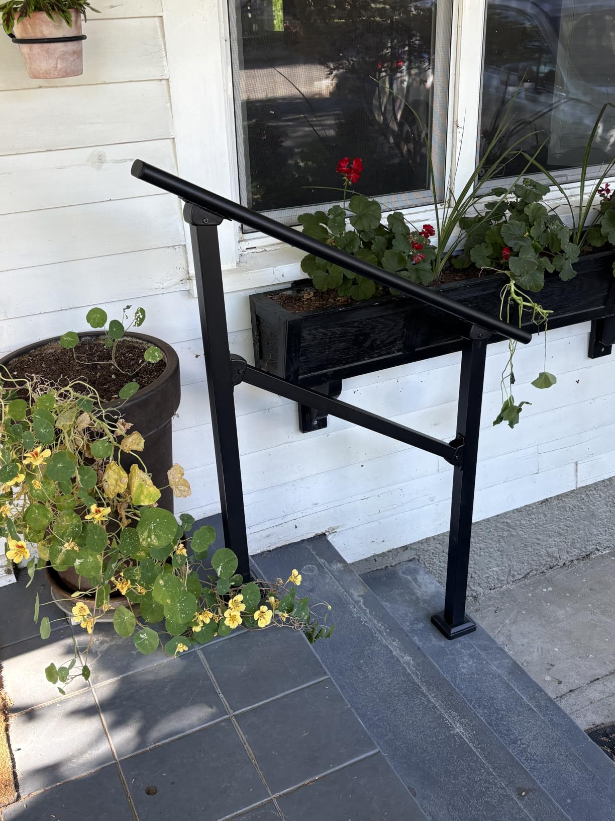 Metty Metal Hand Rails for Outdoor Steps, 3 Step Stair Railing Kit | Rustproof Stair Handrail, sturdy for seniors & families. Easy to install, fits outdoor steps & yard fences, concrete steps customer photo 2