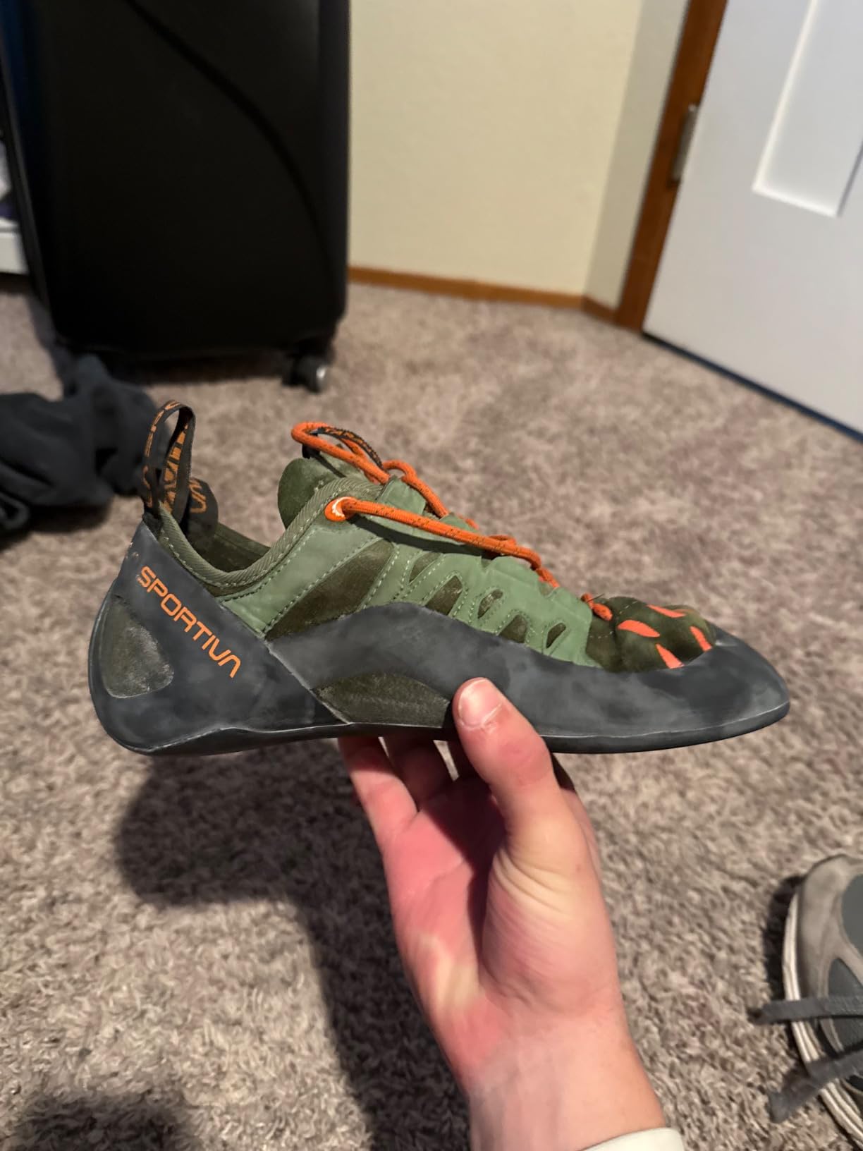 La Sportiva Mens Tarantulace Rock Climbing Shoe | Introductory Indoor/Outdoor Shoe, Premium Comfort, Higher Volume, Easy On/Off, Lace-Up Closure customer photo 2
