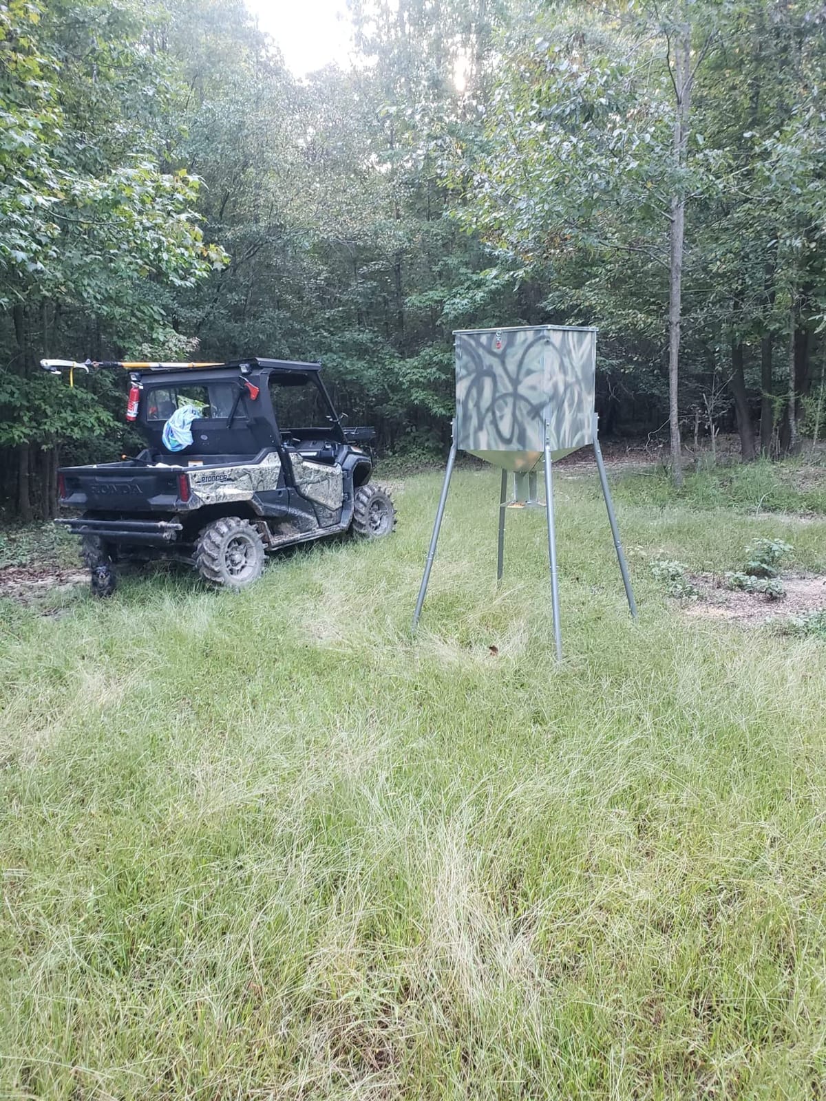 HECASA Steel 450LB Capacity Big Game Gravity Metal Deer Feeder Galvanized Hunting w/o Foot Kit customer photo 1