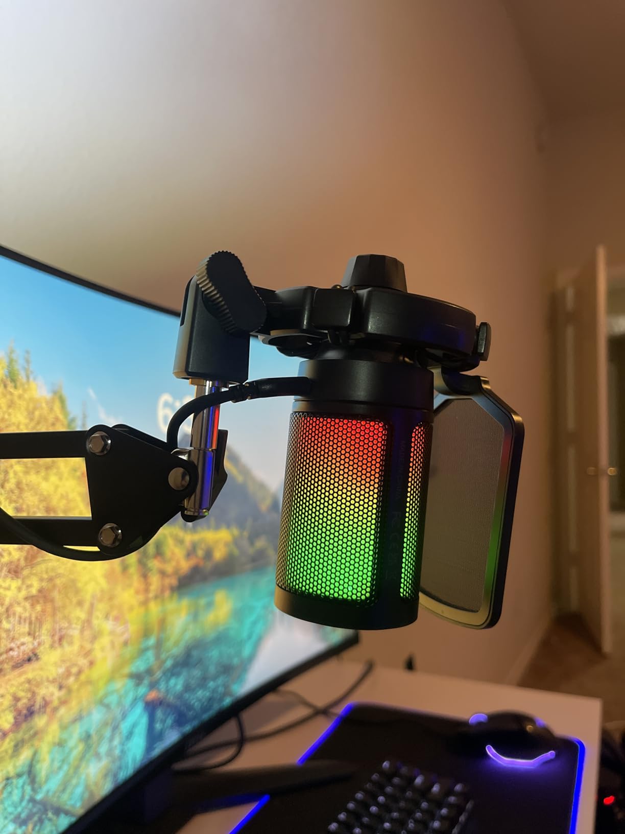 FIFINE AmpliGame A6T USB Gaming Microphone Kit, Condenser Mic for Streaming | Mute Button, RGB Indicator, Boom Arm, Gain Control, Pop Filter, Shock Mount, for PC PS4/5 Discord Twitch Podcasts YouTube customer photo 2