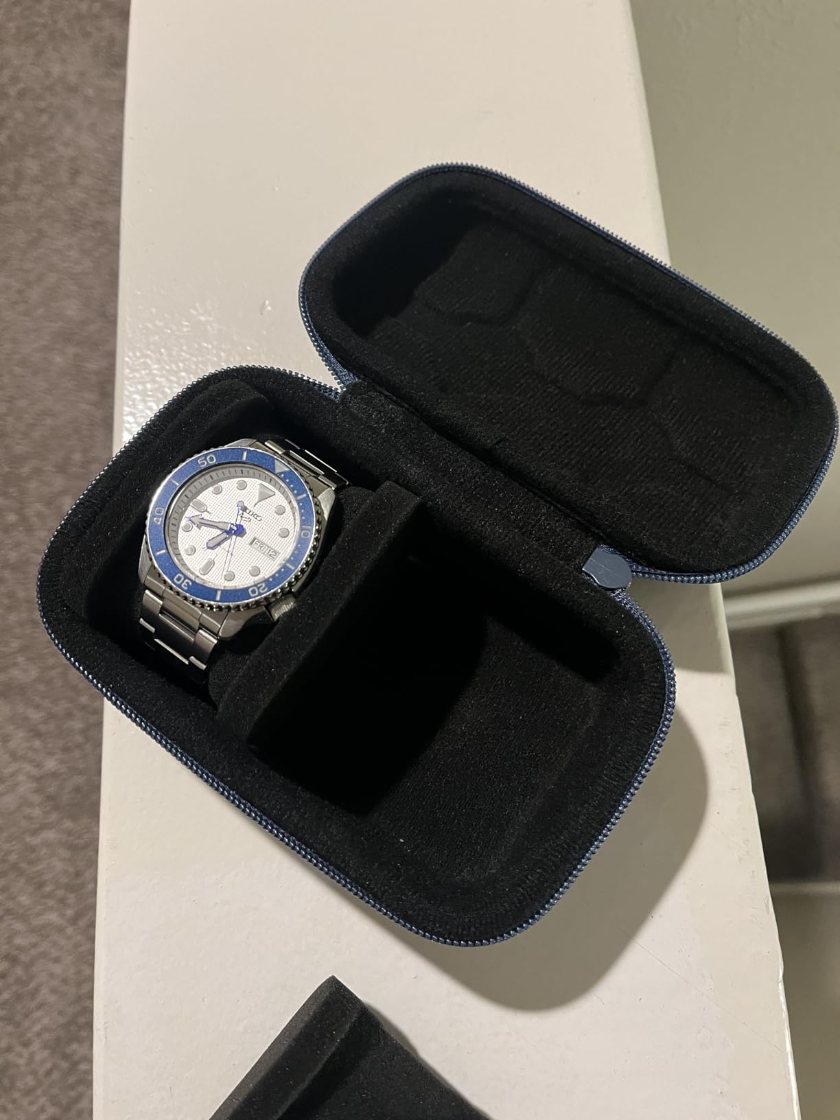 Watch Travel Case for Men and Women Portable Single Watch Storage box and Organizer for Wristwatches and Smart Watches (Black（2 slot）) customer photo 2