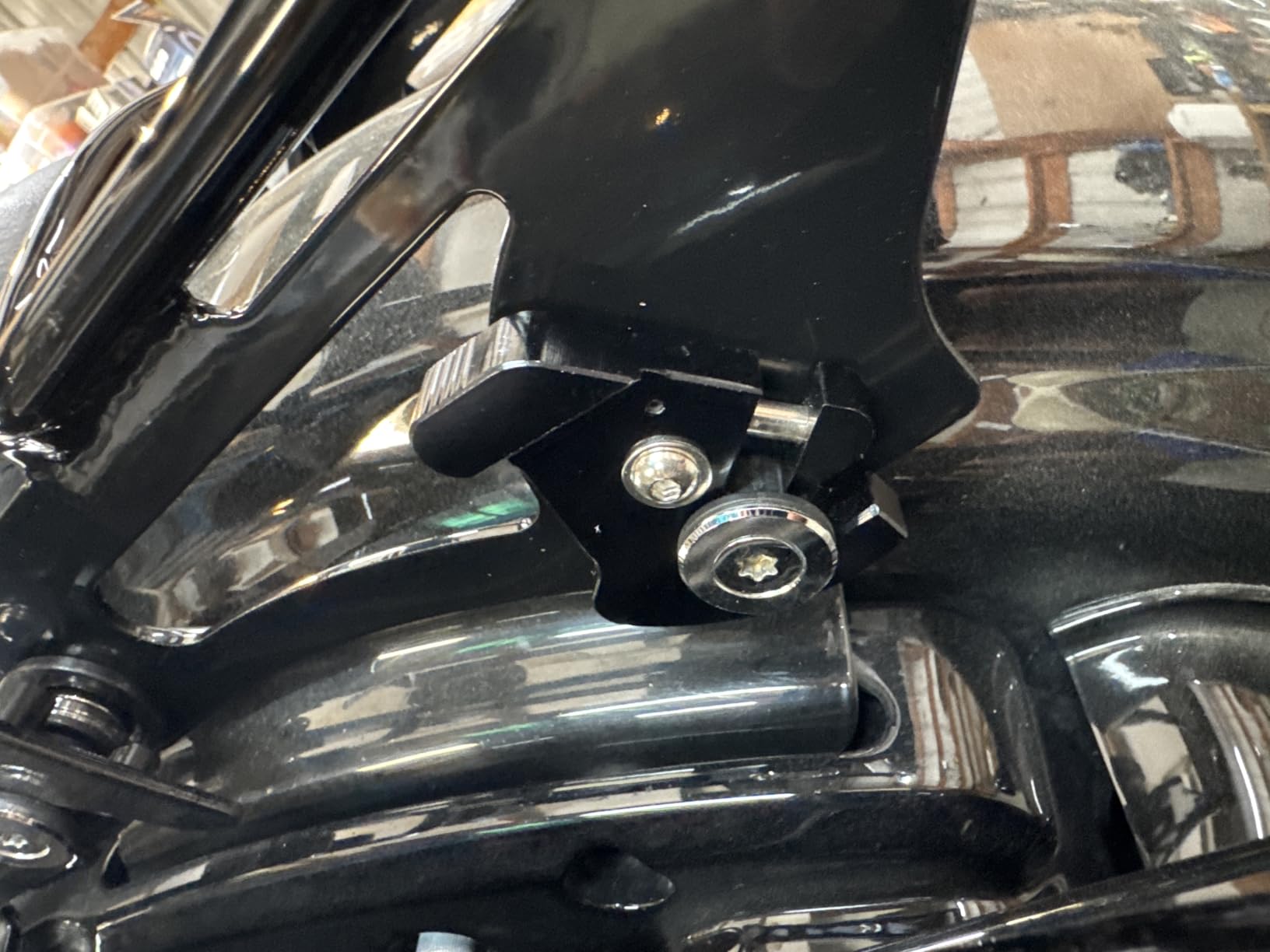 PBYMT Detachable Luggage Rack Two Up Air Wing Mounting Rack Compatible for Harley Touring Street Glide Road King Electra Glide 2009-2024 (Chrome) customer photo 2