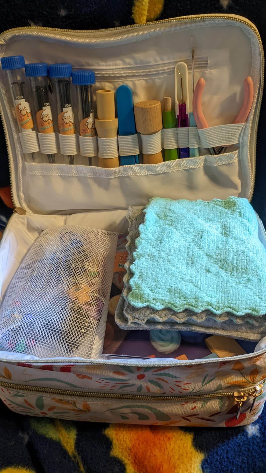 Veroave 385 PCS Felting Kit, Needle Felting Kit with 45 Colors Wool Roving | Needle Felting Kit Beginner, Felting Kits for Beginners Adult, Wool Felting Kit for Home Decoration and Felted Animal customer photo 1