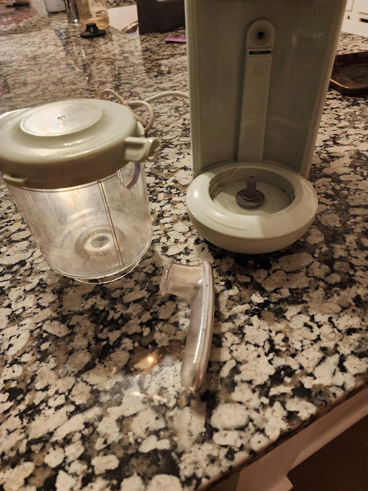Chefhandy 5-in-1 Baby Food Maker with Stainless Steel Steam Basket, One-Step Baby Food Processor with BPA-Free Food-Contact Parts, 6 Reusable Pouches, and Recipe Guide customer photo 1