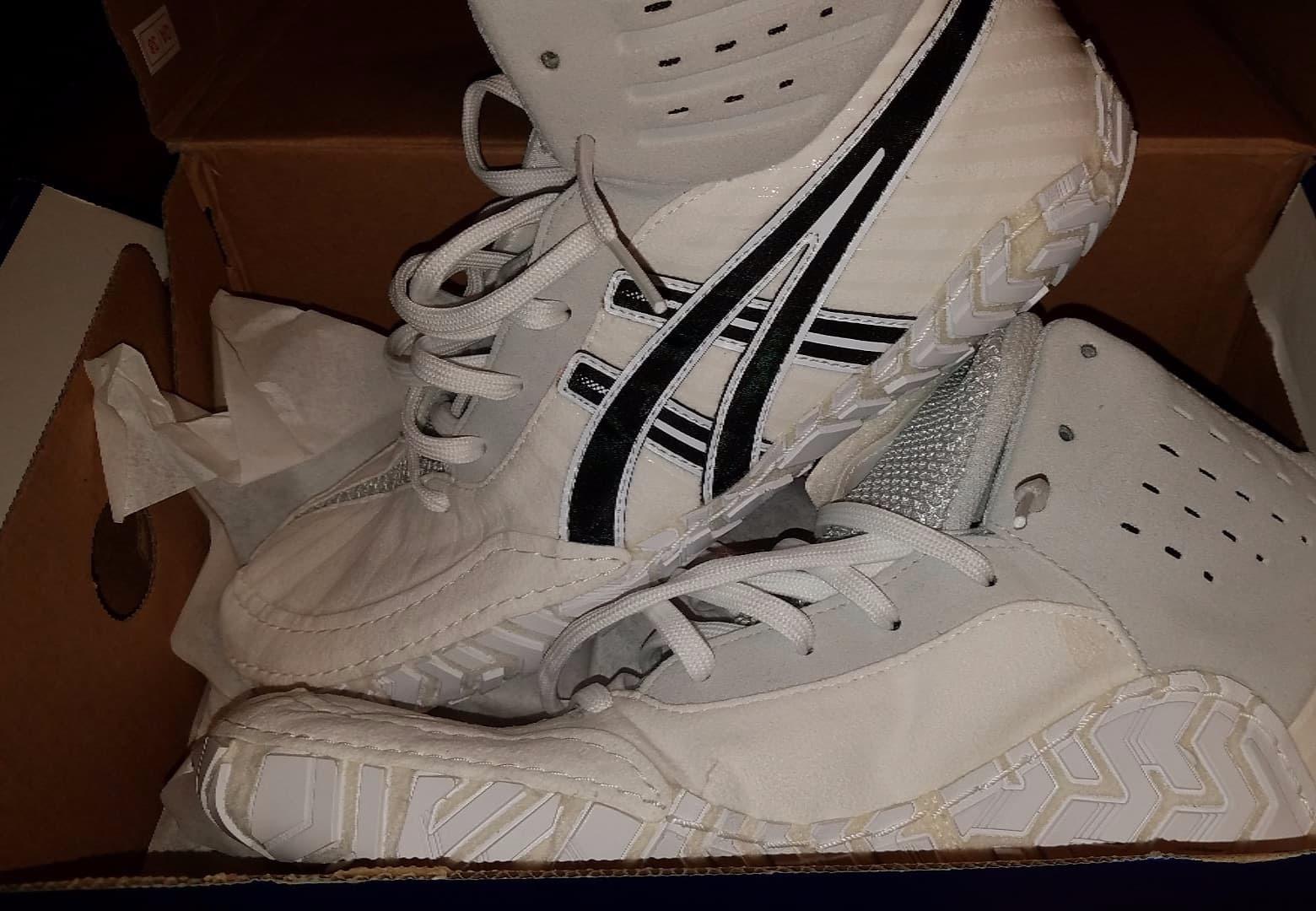 ASICS Men's Aggressor 4 Wrestling Shoes customer photo 2
