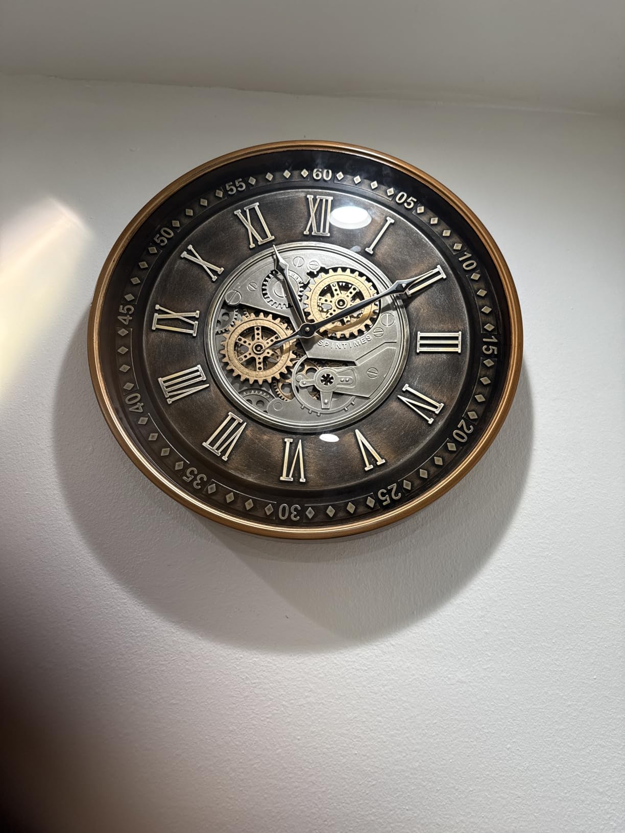 CLXEAST 24 Inch Large Moving Gear Wall Clock for Living Room Decor, Bronze, Durable Metal Case, Silent Non Ticking, Oversized Industrial Roman Numeral Wall Clocks customer photo 1