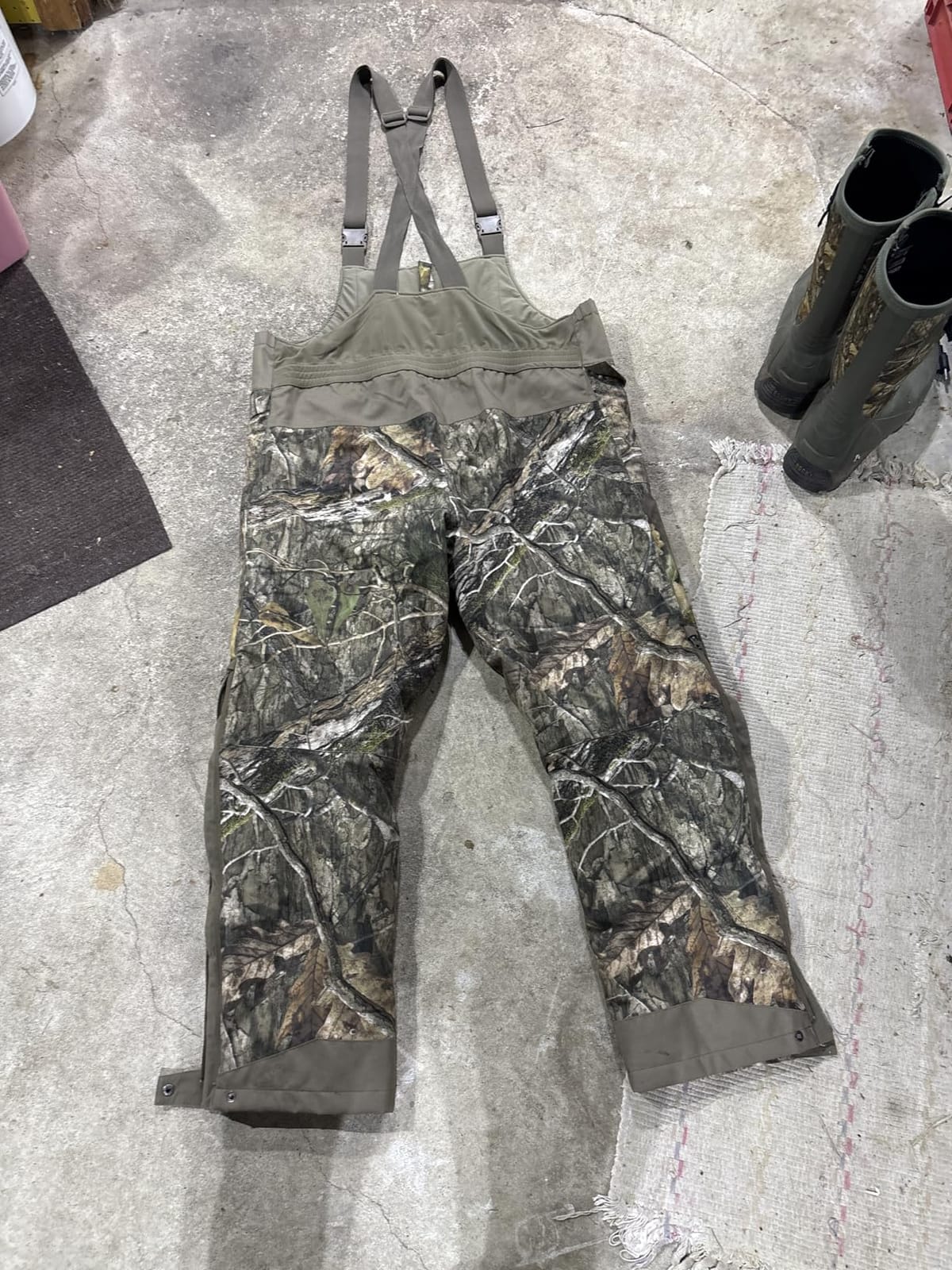 HOT SHOT Men's Elite Camo Hunting Bib, Waterproof Men's Camouflage Overalls, Insulated All-Day Cold Weather Hunting Clothes customer photo 2