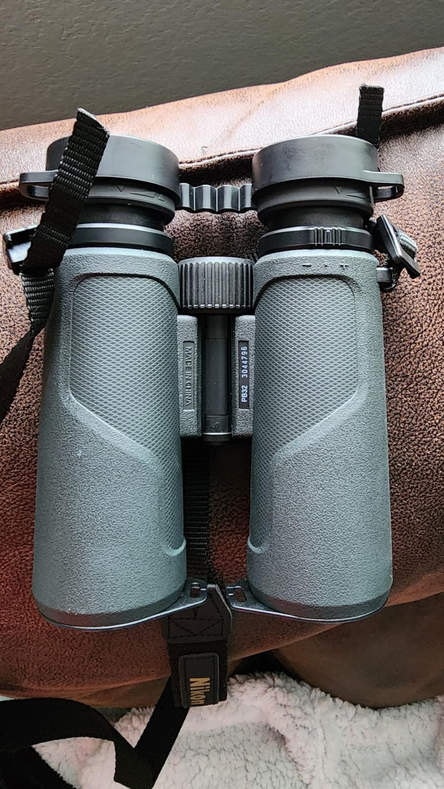 Nikon PROSTAFF P3 10x42 Binocular | Waterproof, fogproof, rubber-armored Full-Size Binocular, wide field of view & long eye relief | Official Nikon USA Model customer photo 1