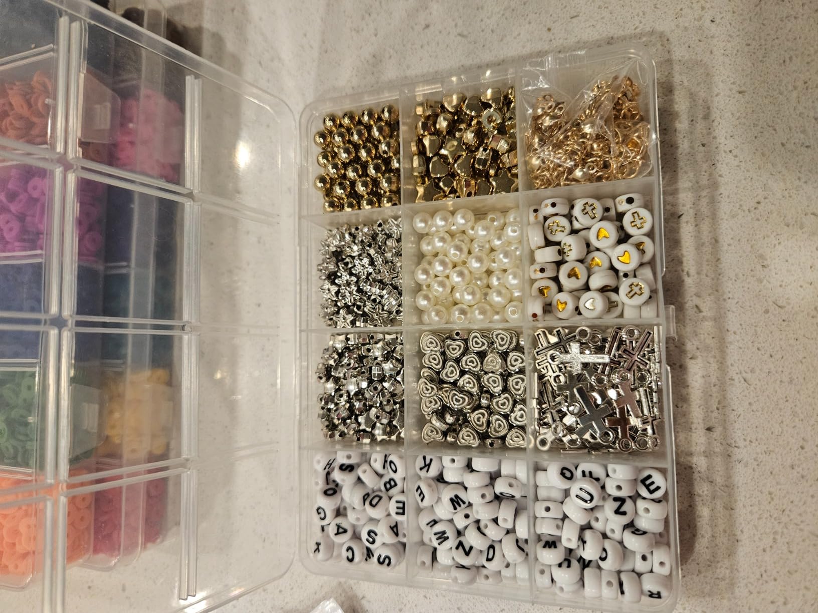 Sistenia Bracelet Making Kit, 12000Pcs Clay Beads 48 Colors in 3 Boxes, Friendship Bracelet Kit with Elastic Strings, Polymer Spacer Beads, Jewelry Making Crafts Gift for Teens Adults customer photo 1