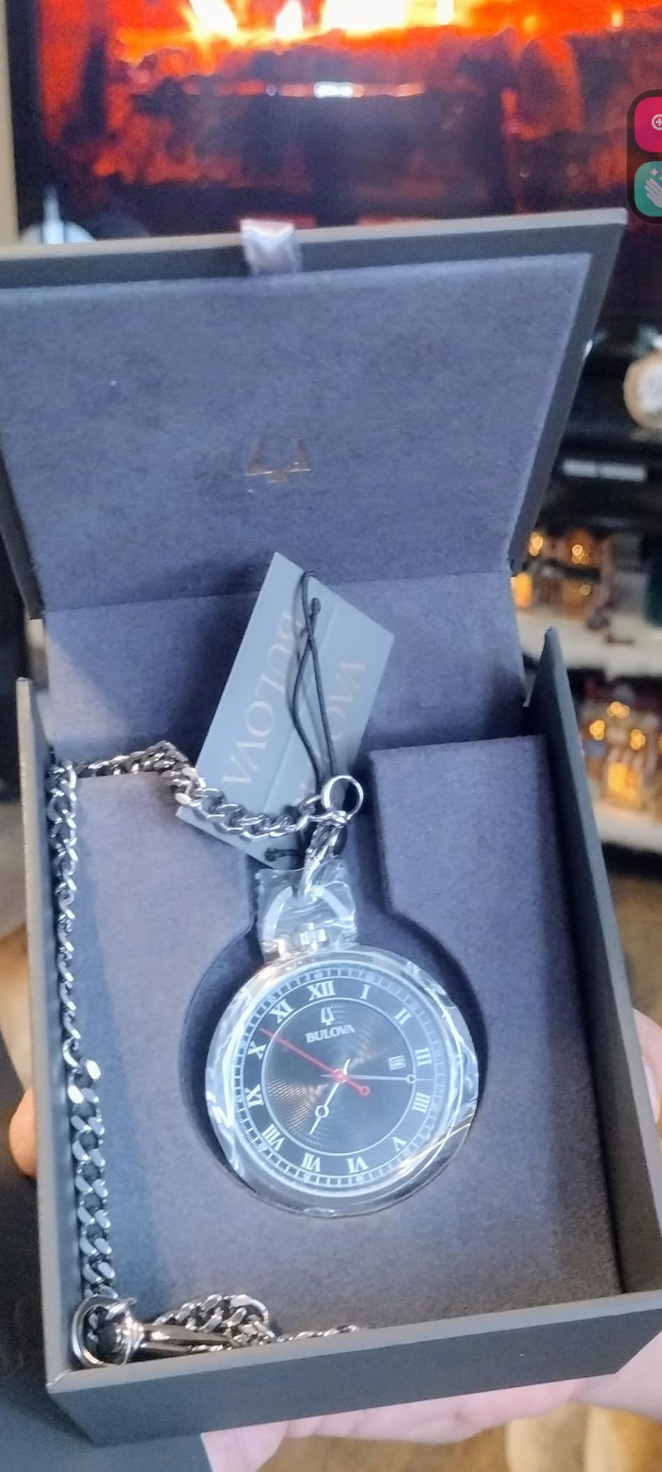Bulova Classic Pocket Watch 3-Hand Date Quartz Stainless Steel, Black Dial with Detachable Chain Style: 96B308 customer photo 1