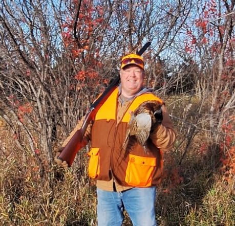BASSDASH Upland Game Field Water-Resistant Bird Hunting Vest with Multi Pockets Men Women FV11 customer photo 2