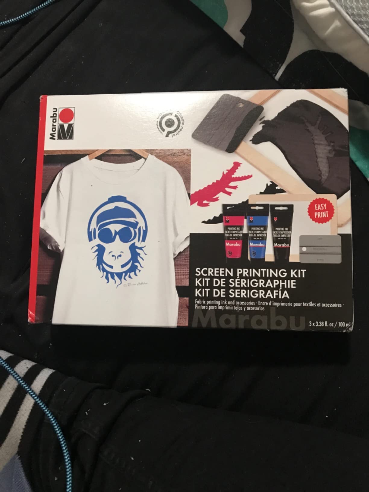Marabu Screen Printing Kit Set - Screen Print Kit with Reusable Wooden Frame, 1 Screen Printing Squeegee, and 3 x 100ml Ink - Silk Screen Printing Kit for Beginners customer photo 1