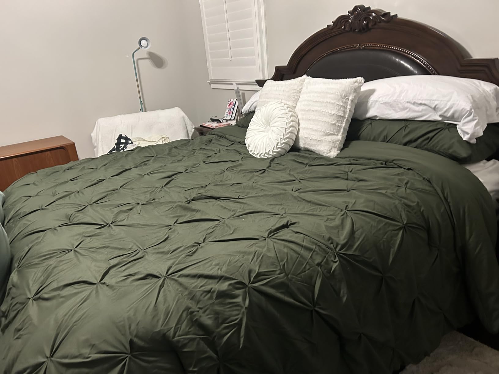 Bedsure Queen Comforter Set Beige - Bed in a Bag Queen Size Bedding 7 Pieces, GentleSoft Pintuck Bed Set Gift for Family, All Season Down Alternative Comforter with Sheets, Pillowcases & Shams customer photo 1
