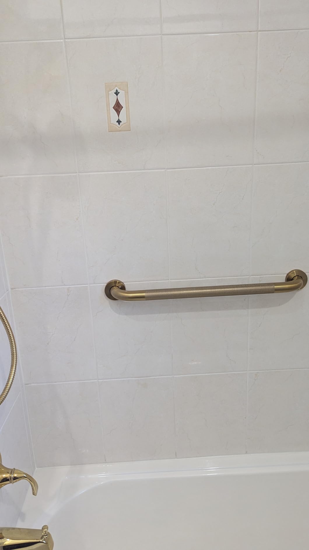 32 Inch Shower Grab Bar, Munzong Brushed Nickel Stainless Steel Handle | Anti Slip Knurled Bathroom Balance Bar Safety Hand Rail Support Handicap Elderly Senior Assist Bath Handle customer photo 2