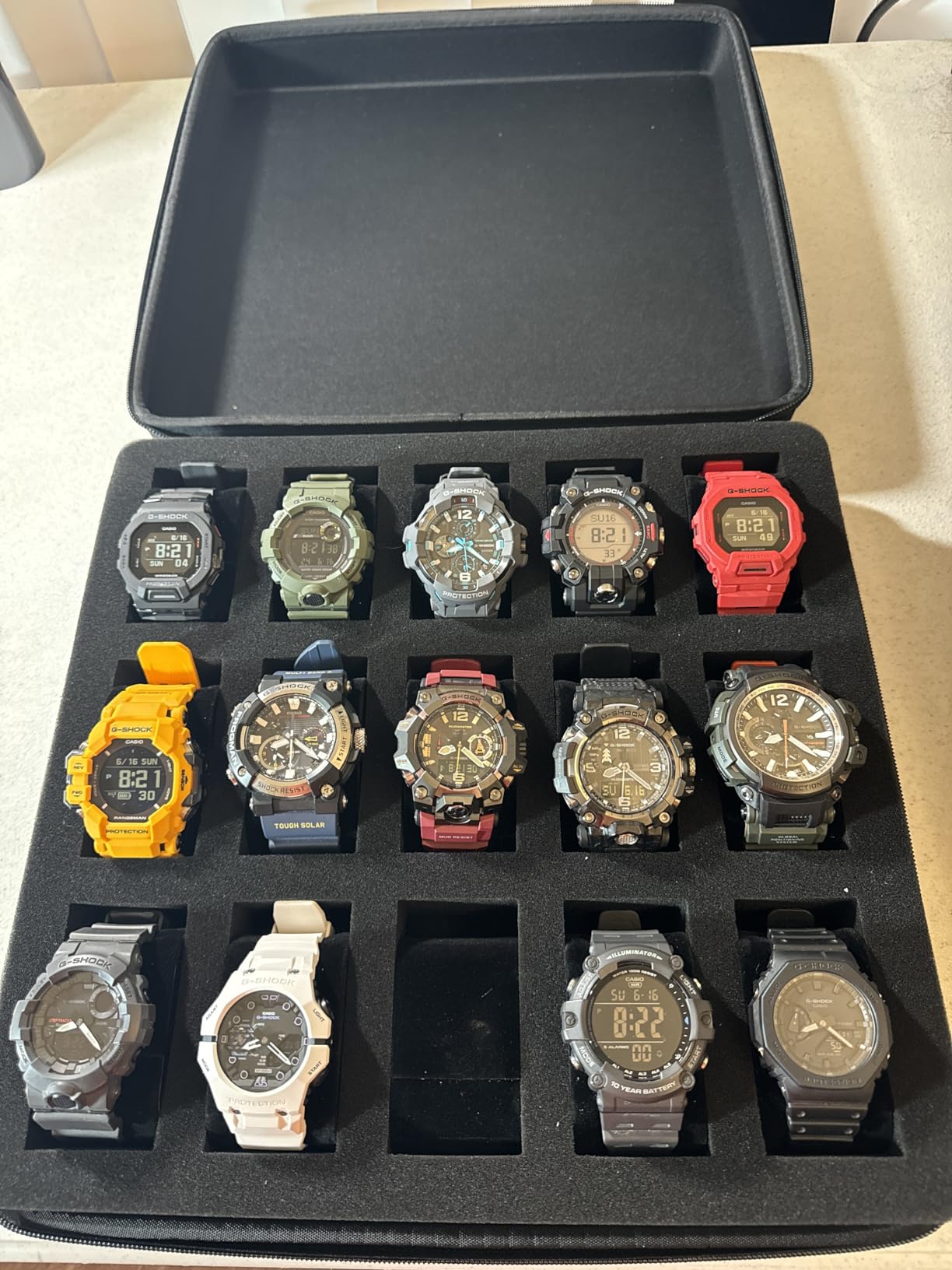 Comecase 8 Slot Travel Watch Case for Men Woman, Hard Shell Watch Organizer | Soft Foam and Velvet Interior Cushions Watches From Rubbing, Removable Pillows Hold Bands Securely, Portable Handle, Black customer photo 2