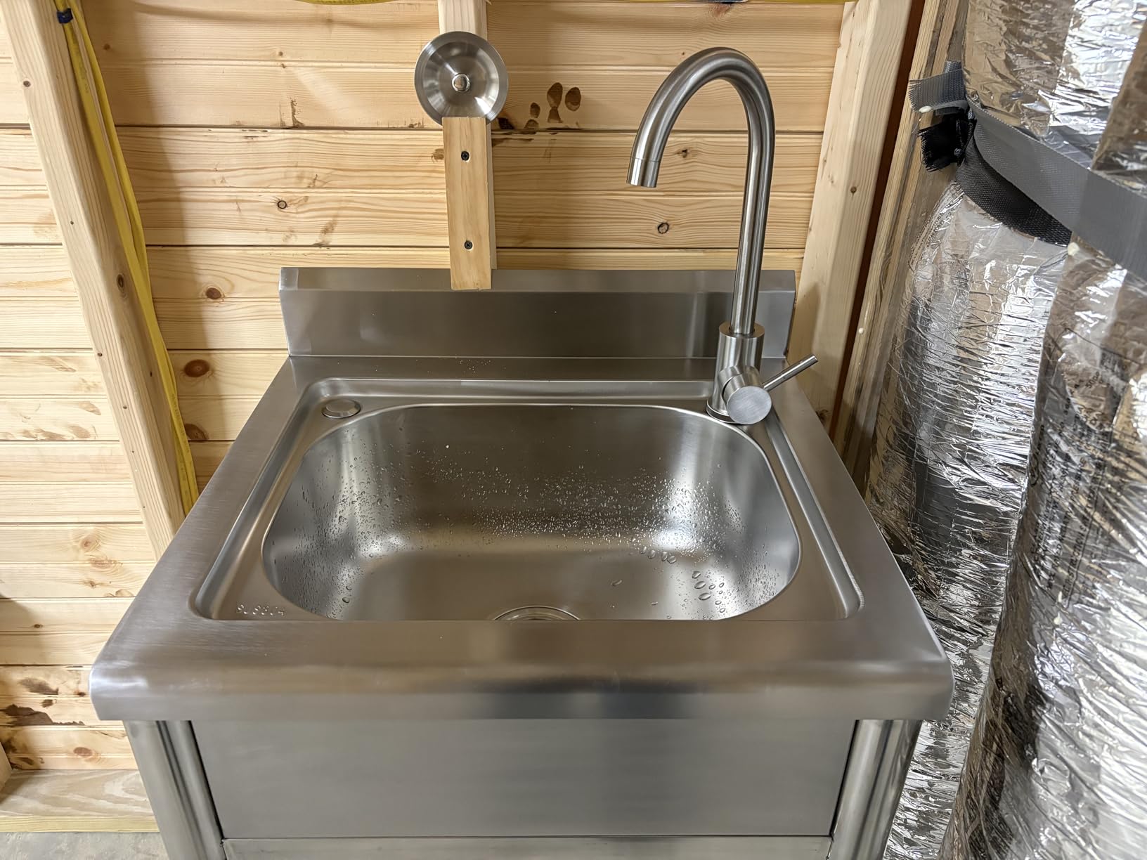 Stainless Steel Utility Sink, Freestanding Single Bowl Garage Sink 22 Inch | Shop Sink for Laundry Room Basement Garden Kitchen Outdoor Indoor customer photo 1