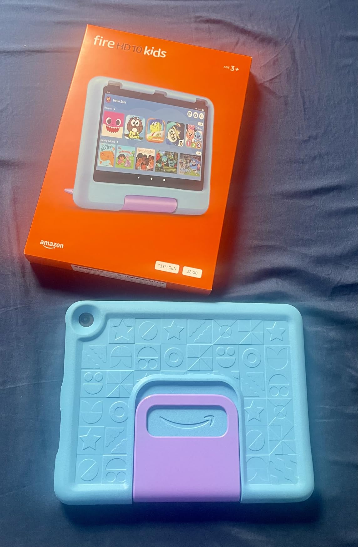 Amazon Fire HD 10 Kids tablet (newest model) ages 3-7, 32 GB, Disney Mickey Mouse customer photo 2