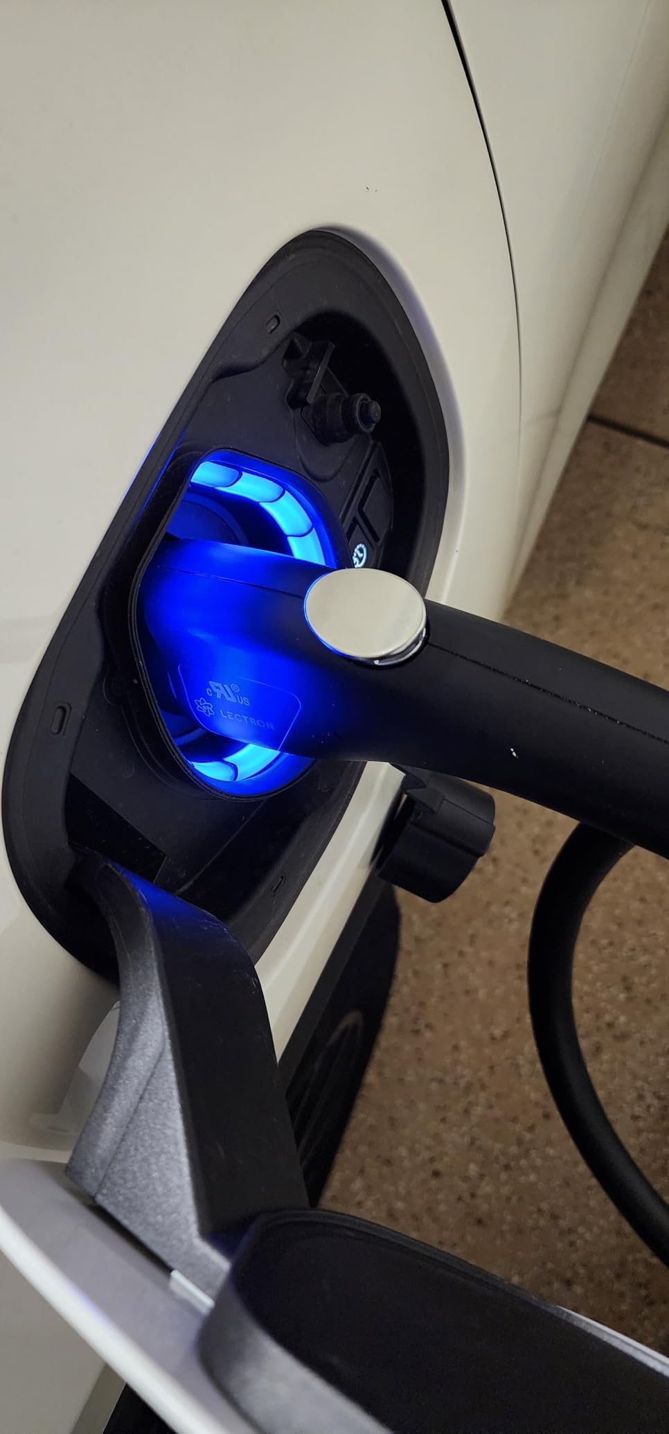 Lectron Level 2 EV Charger - ETL Certified, 240V, 40 Amp, NEMA 14-50 Plug, 16 ft Extension Cord & J1772 Cable- Portable Electric Car Charger for J1772 EVs and Plug-in Hybrid Vehicles customer photo 2