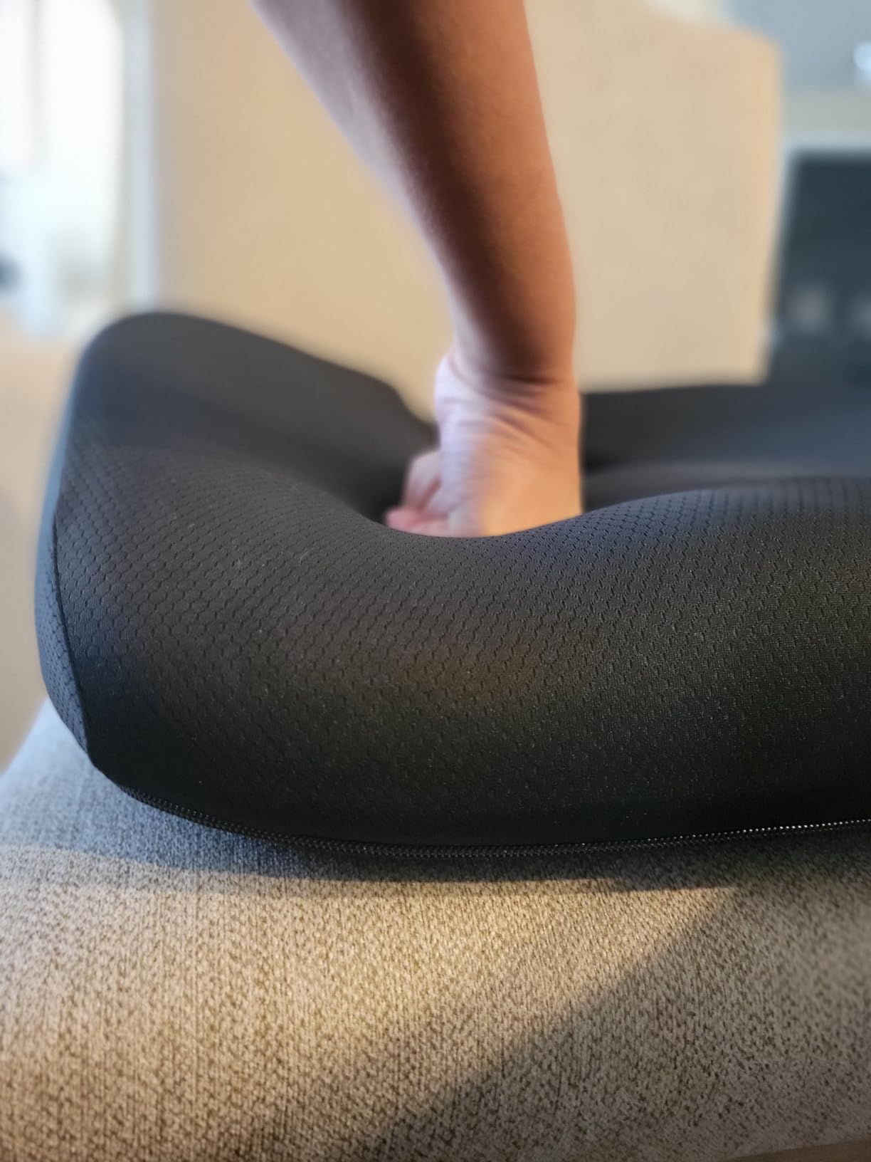 AUVON Innovative Donut Pillow Hemorrhoids Scientific Center Hole and Tailbone Cutout, Orthopedic Pain Relief Donut Seat Cushion for Coccyx, Sciatica, Postpartum Pregnancy, After Surgery Sitting Relief customer photo 2