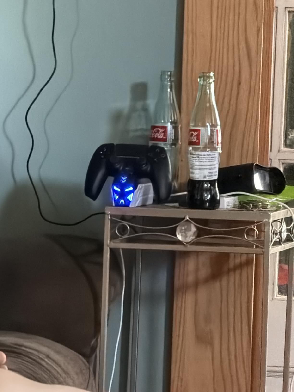 PS5 Controller Charger Station with LED Light Dual Stand customer photo 1