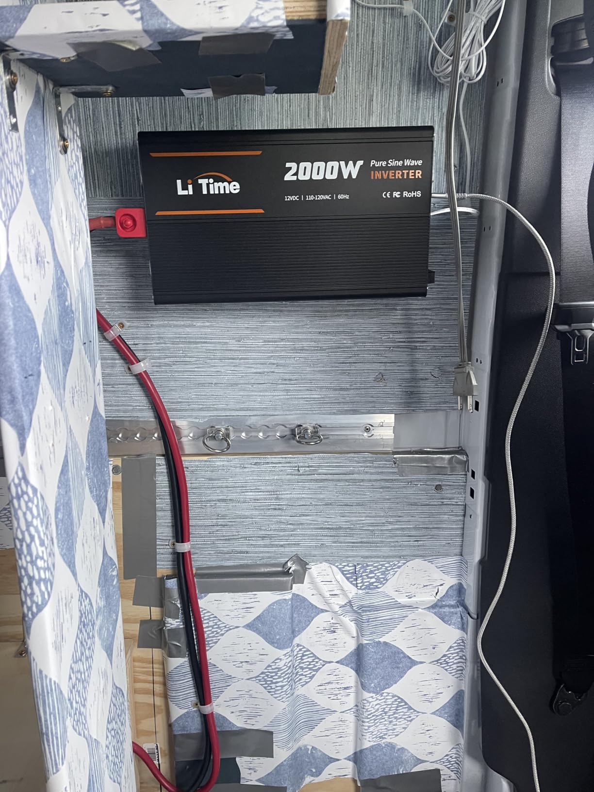 LiTime 2000W Pure Sine Wave Power Inverter, 12V DC to 120V AC for Off-Grid | 4000W Surge Power, LCD Remote Control with 4 AC Outlets, USB & Type-C Ports for RV, Home, Camping, Off-Grid & Solar Systems customer photo 1