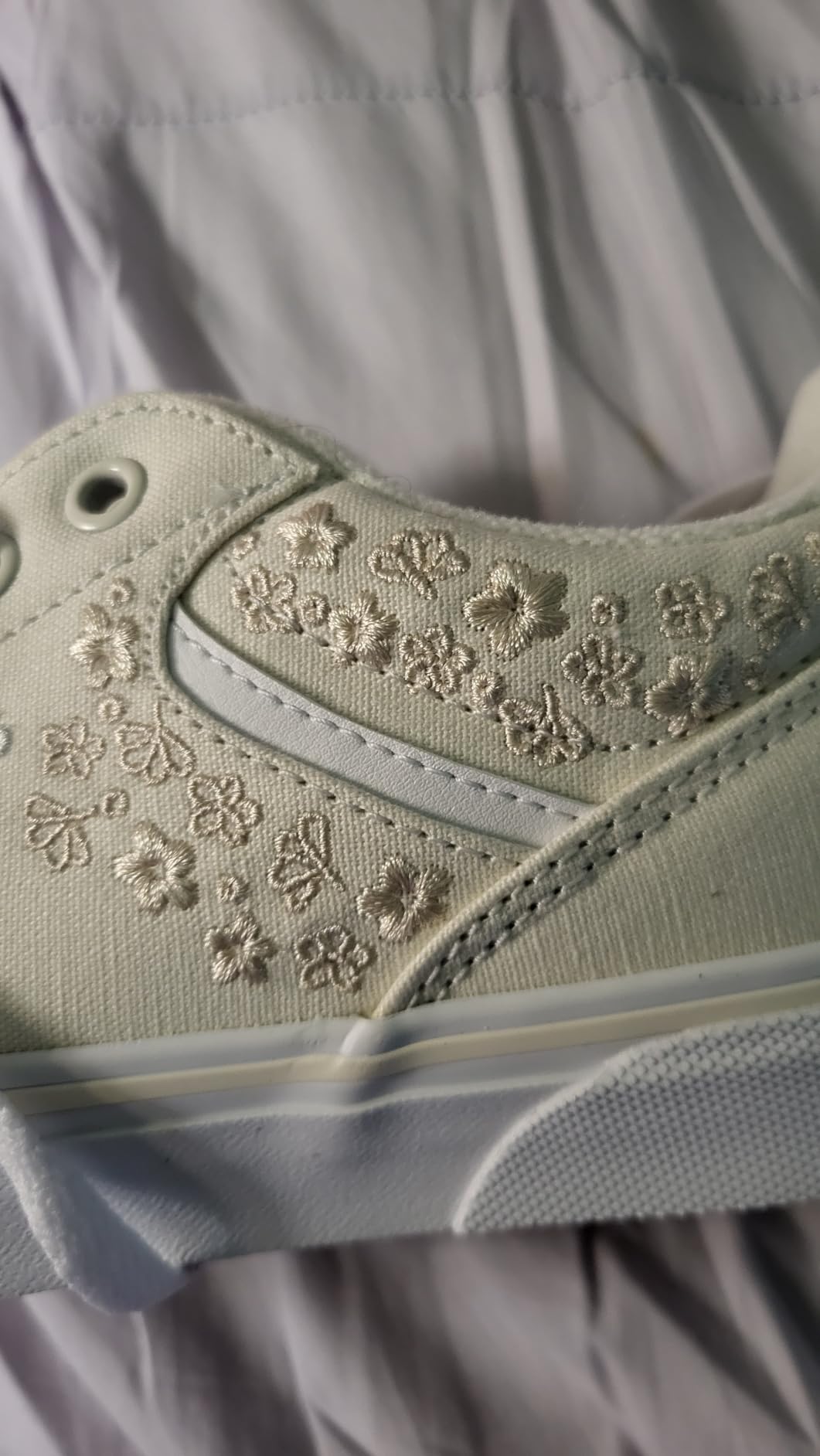 Vans Women's Seldan Shoe customer photo 2