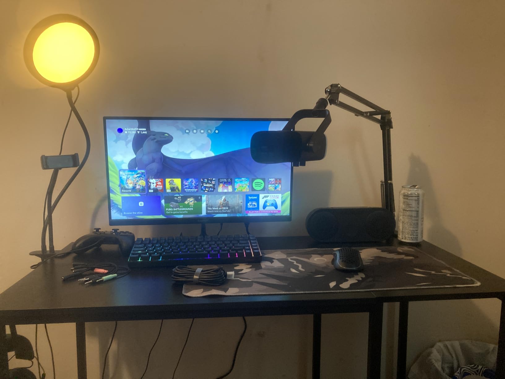 FIFINE AmpliGame AM8T XLR/USB Gaming Microphone Set, Dynamic PC Mic - Streaming RGB Mic Kit with Boom Arm Stand, Mute Button, Headphones Jack, for Podcasting Recording Vocal Voice-Over customer photo 1