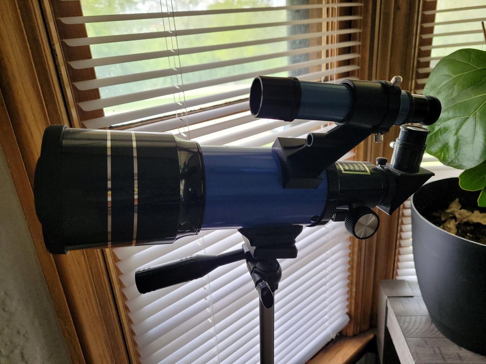 ESAKO Telescope for Kids & Beginners, 70mm Aperture Portable Telescopes with 3 Eyepieces, Height Adjustable Tripod & Phone Adapter & Remote Control Gift for Christmas customer photo 1